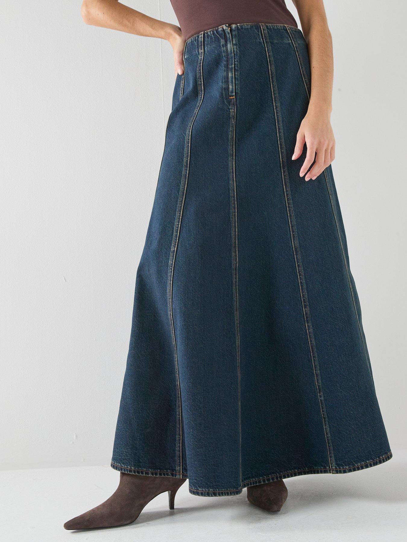 Image 1 of 6 of Levi's Seamed Flare Skirt - Blue