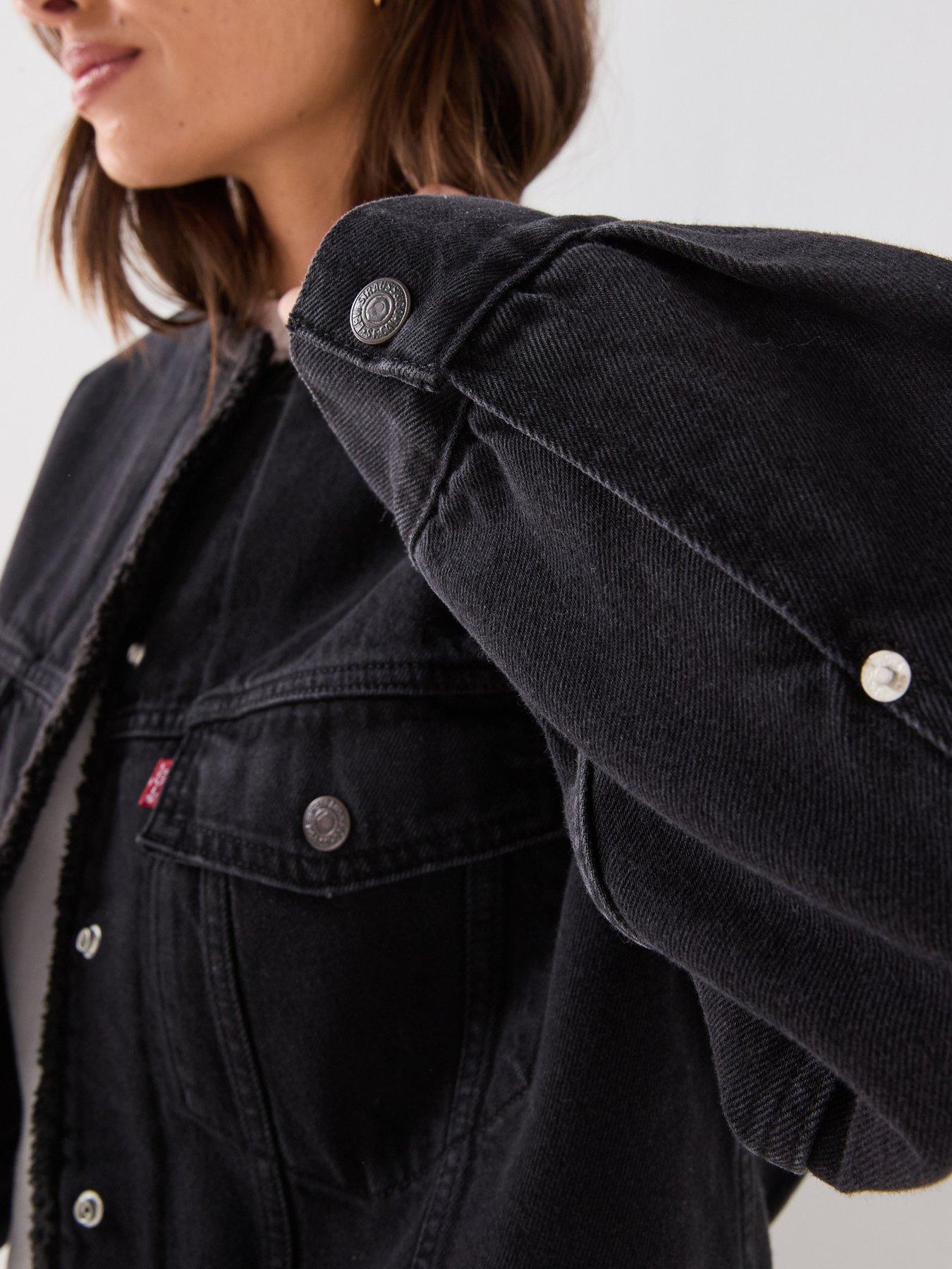Image 6 of 6 of Levi's Collarless Crop Sherpa Trucker