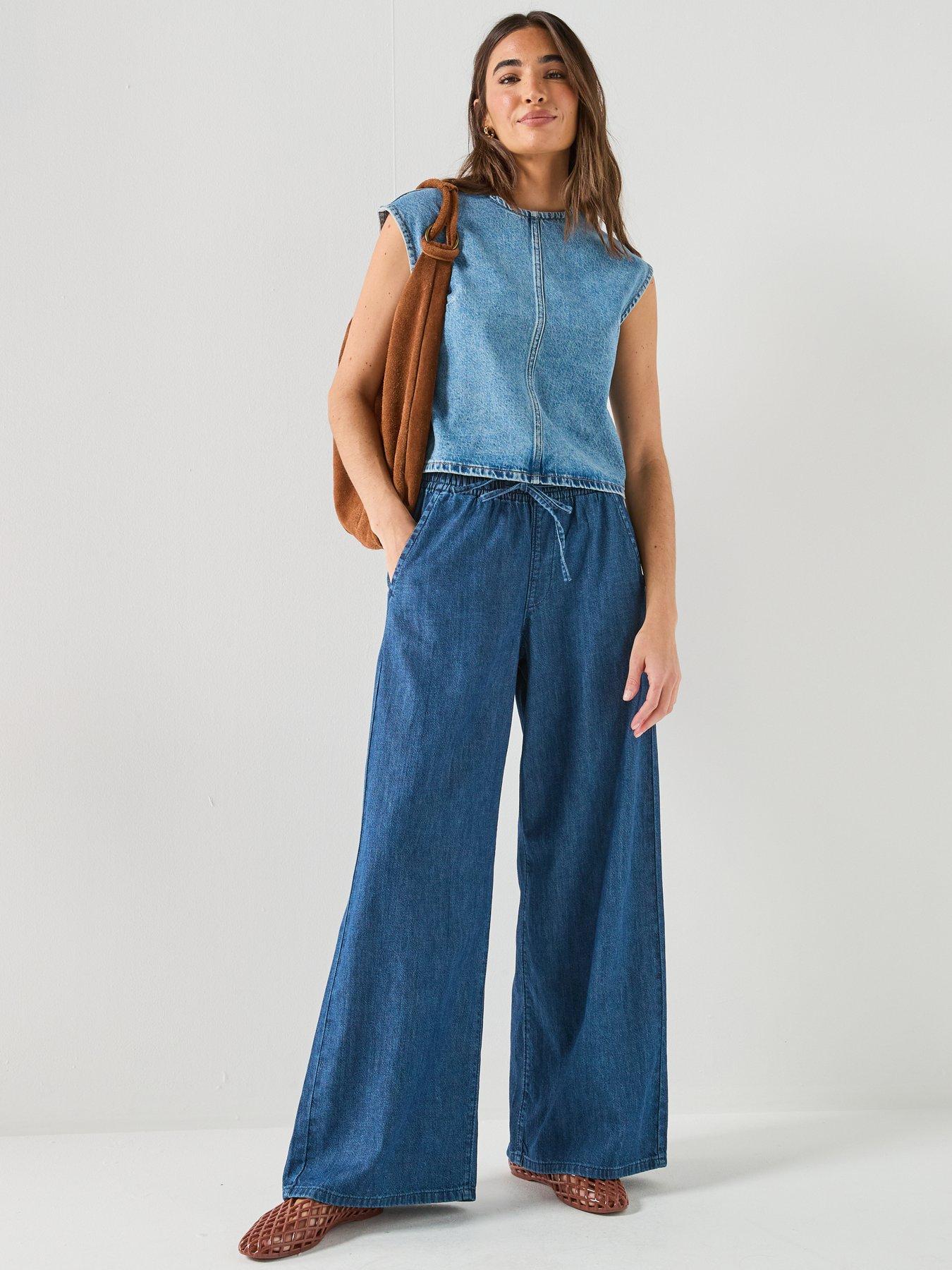 Image 5 of 6 of Levi's Denim Tee H2'26 - Blue