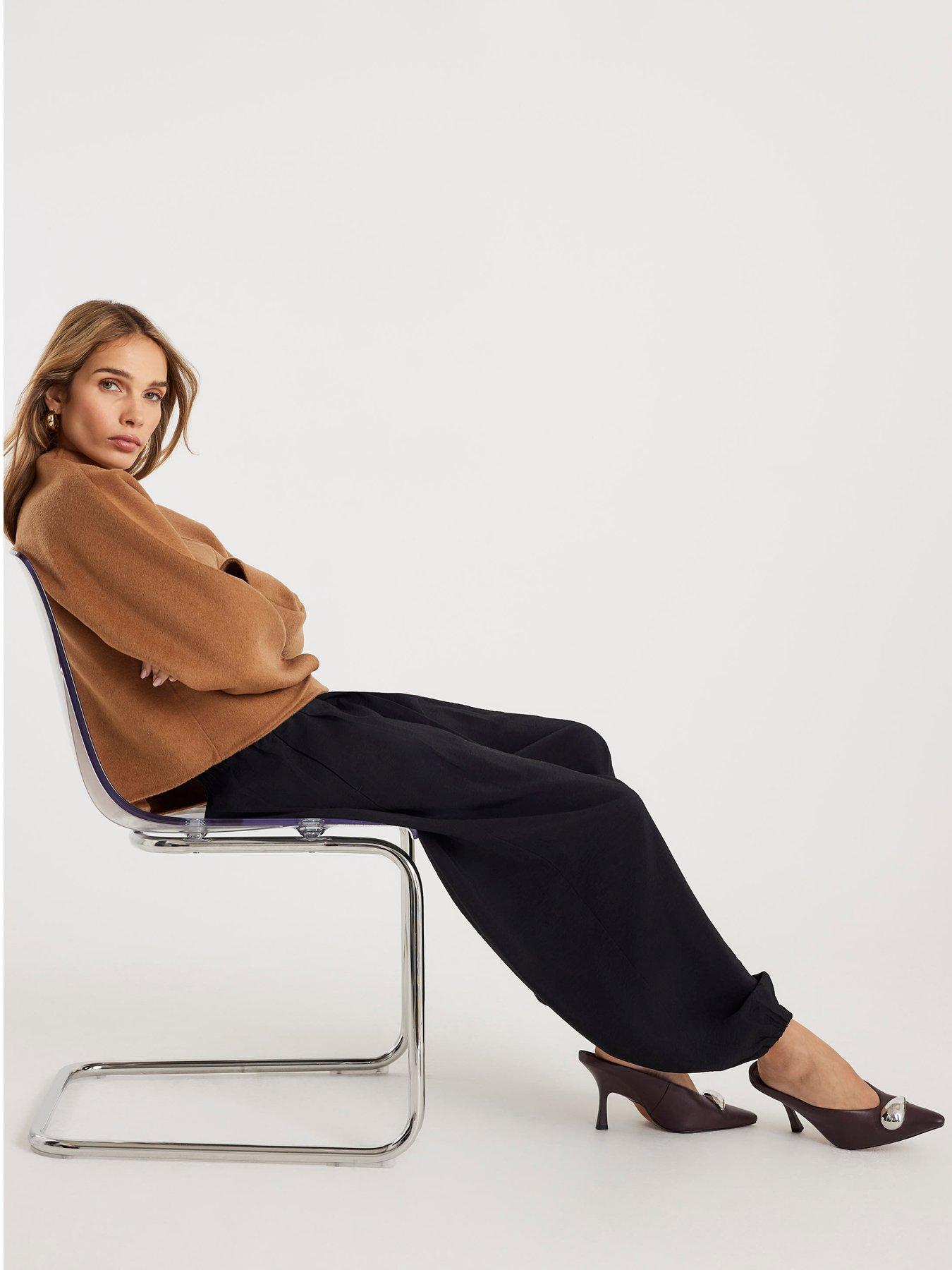 Image 4 of 6 of River Island High Rise Balloon Trousers - Black