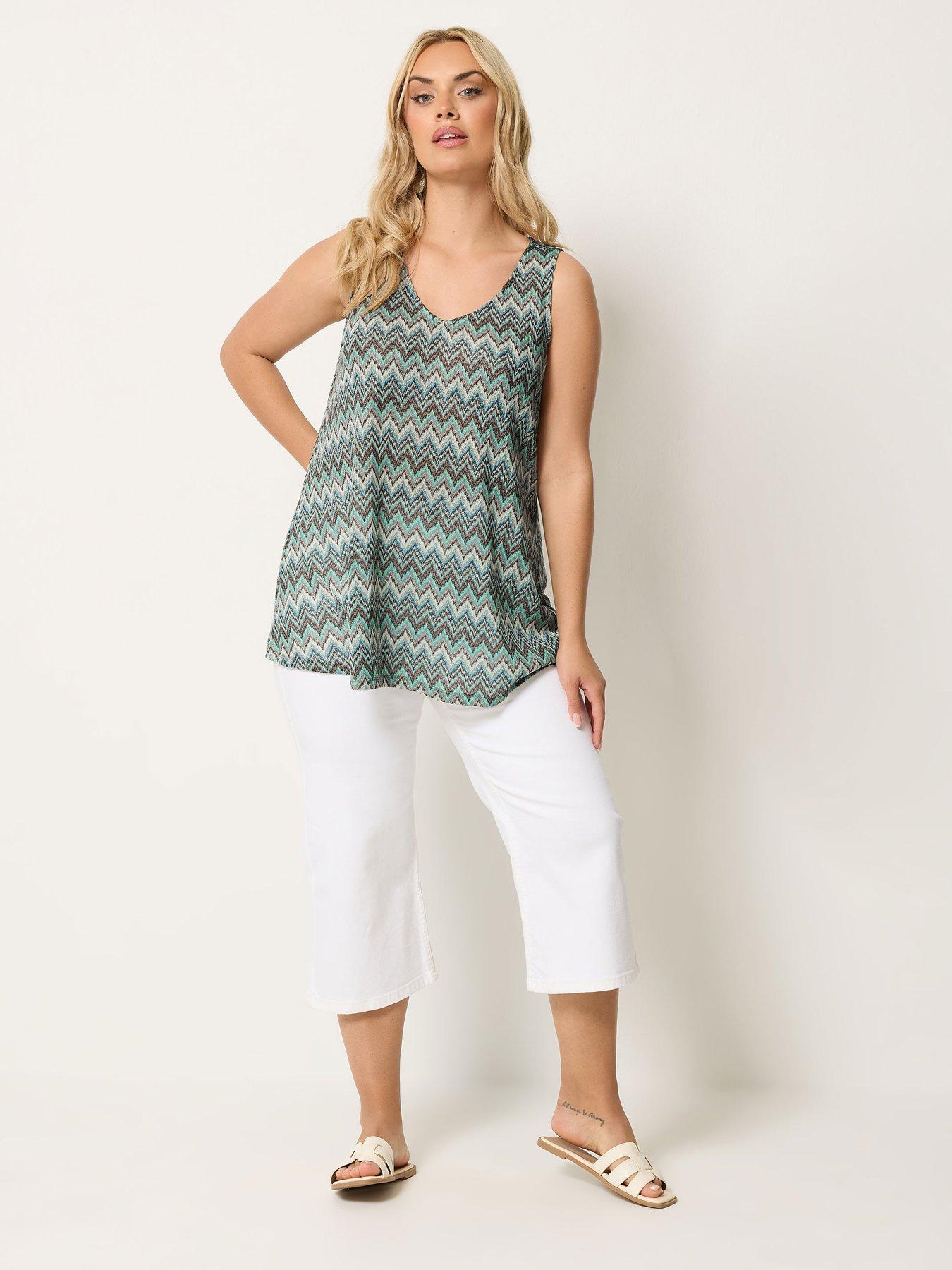 Image 3 of 5 of Yours Curve Zig Zag Printed Vest