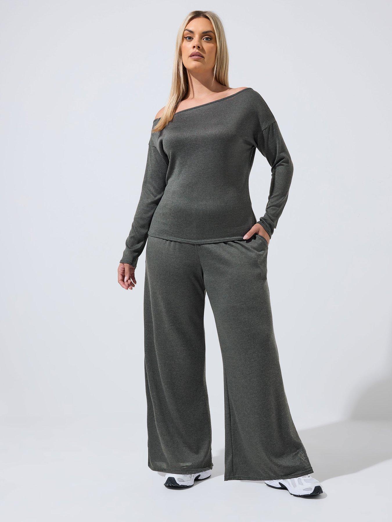 Image 3 of 4 of Yours Curve Slouch Wide Leg Co Ord - Black