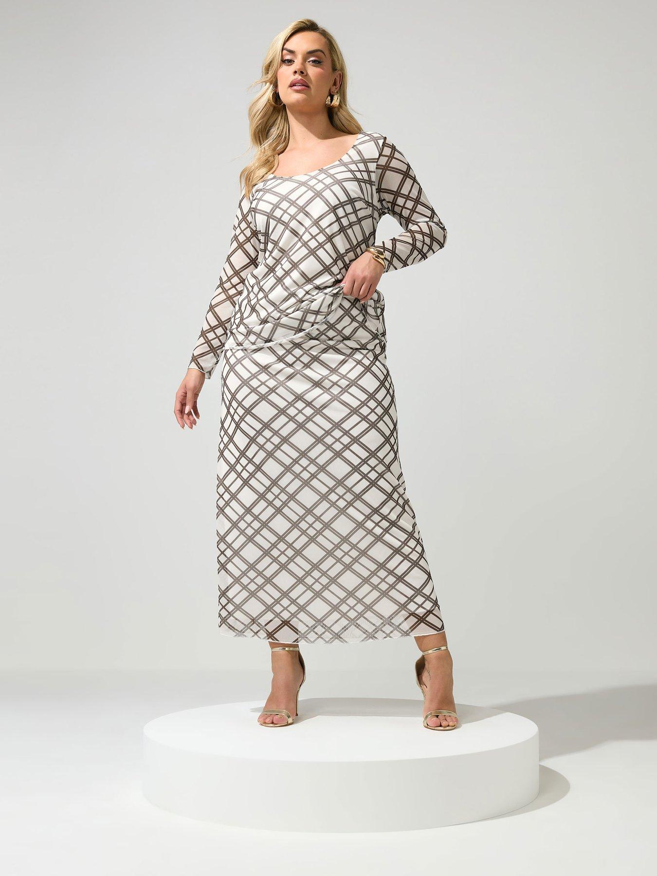 Image 3 of 4 of Yours Curve Check Maxi Skirt - Cream