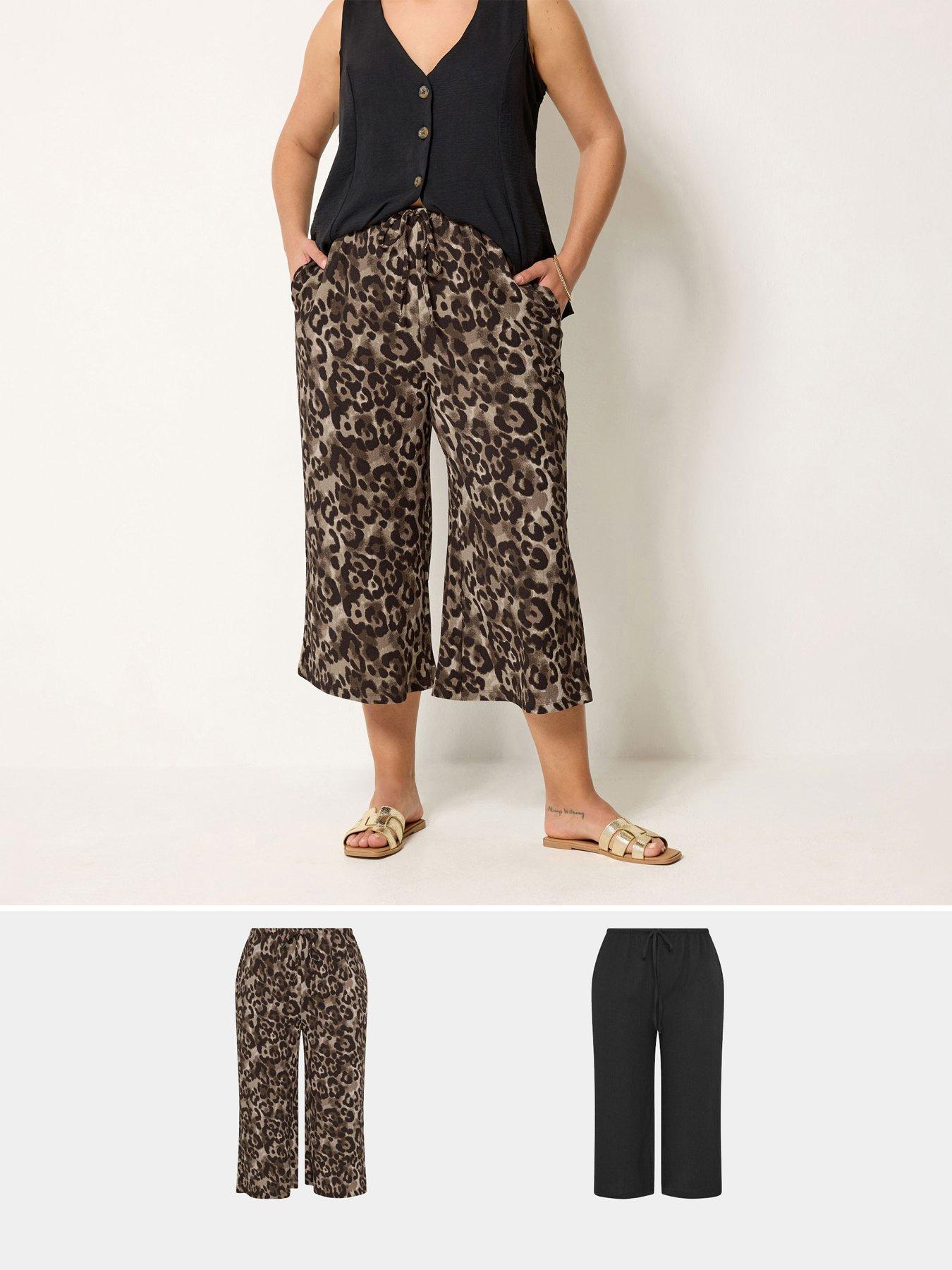Image 1 of 4 of Yours Curve 2 Pack Leopard Print Jersey Culotte - Black