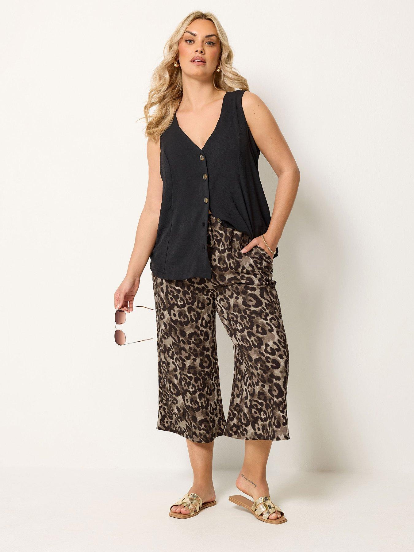 Image 3 of 4 of Yours Curve 2 Pack Leopard Print Jersey Culotte - Black