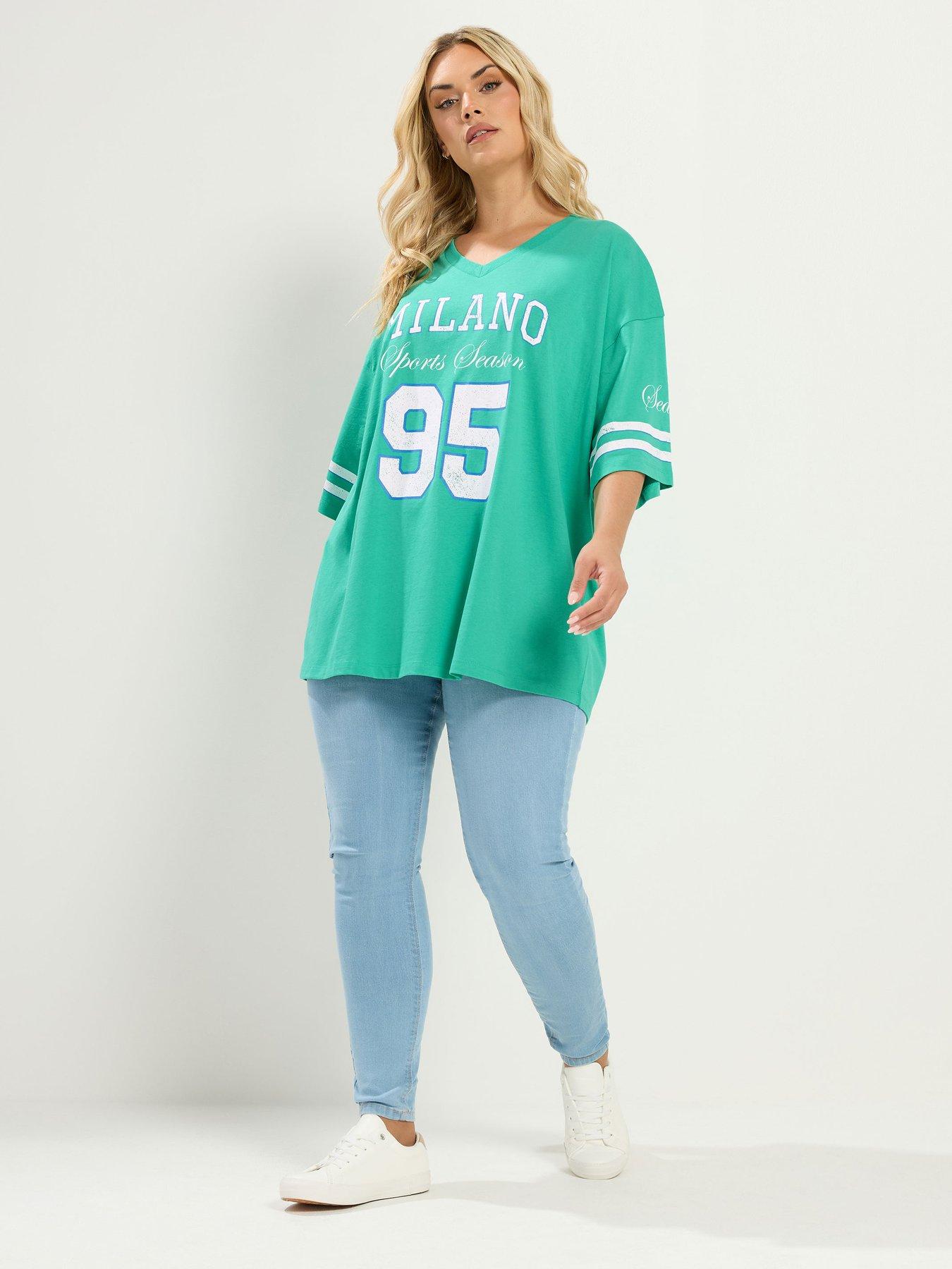 Image 3 of 4 of Yours Curve Varsity Placement V-Neck Boxy T-Shirt - Green