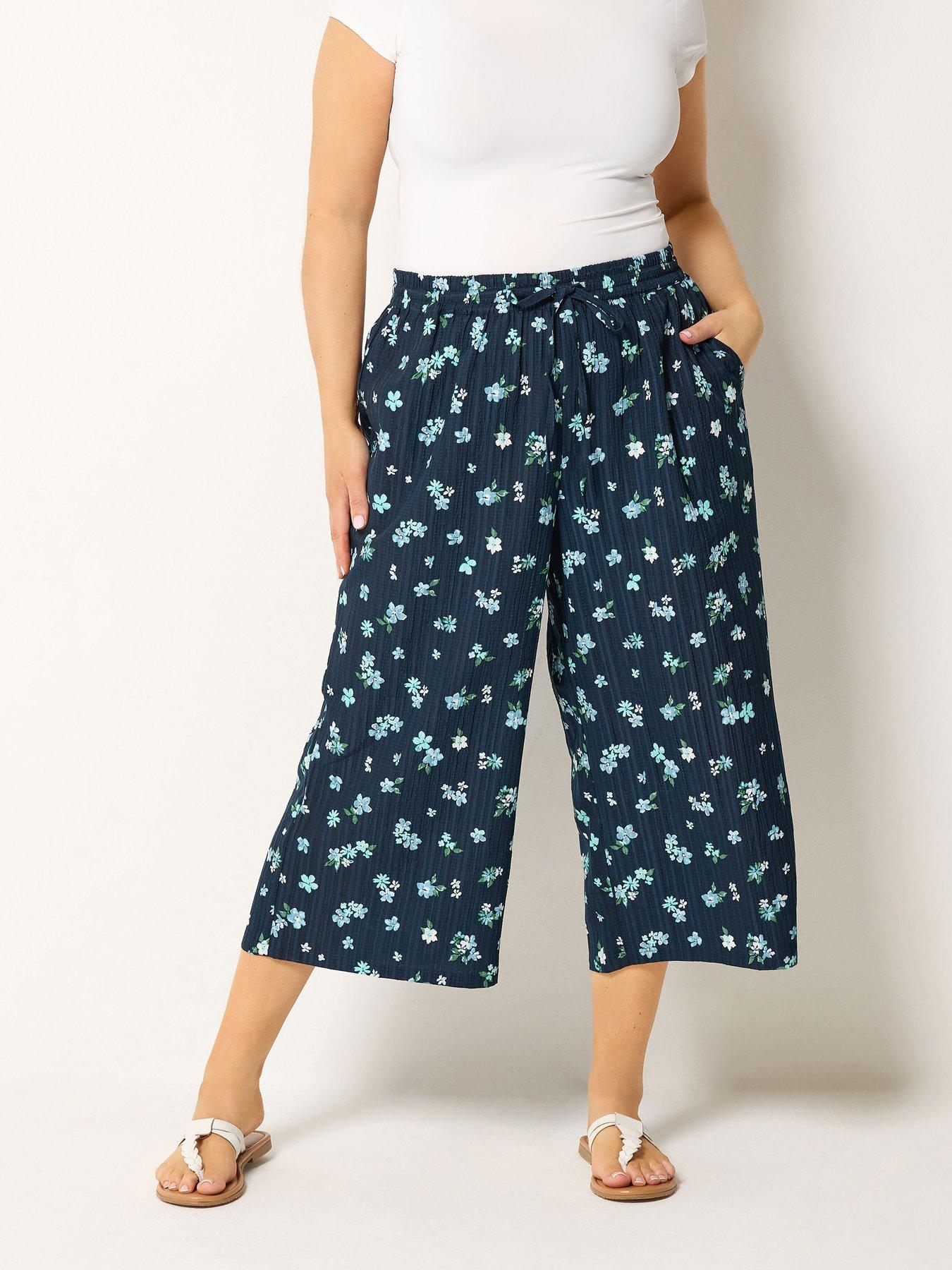 Yours Curve Crinkle Floral Print Crop Trousers - Blue