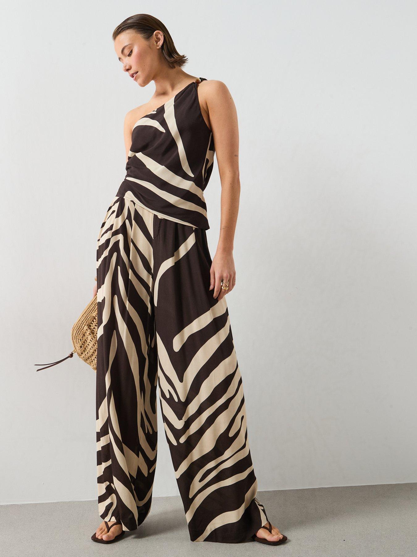 Image 3 of 6 of Mango Flowy Printed Co-Ord Trousers - Brown