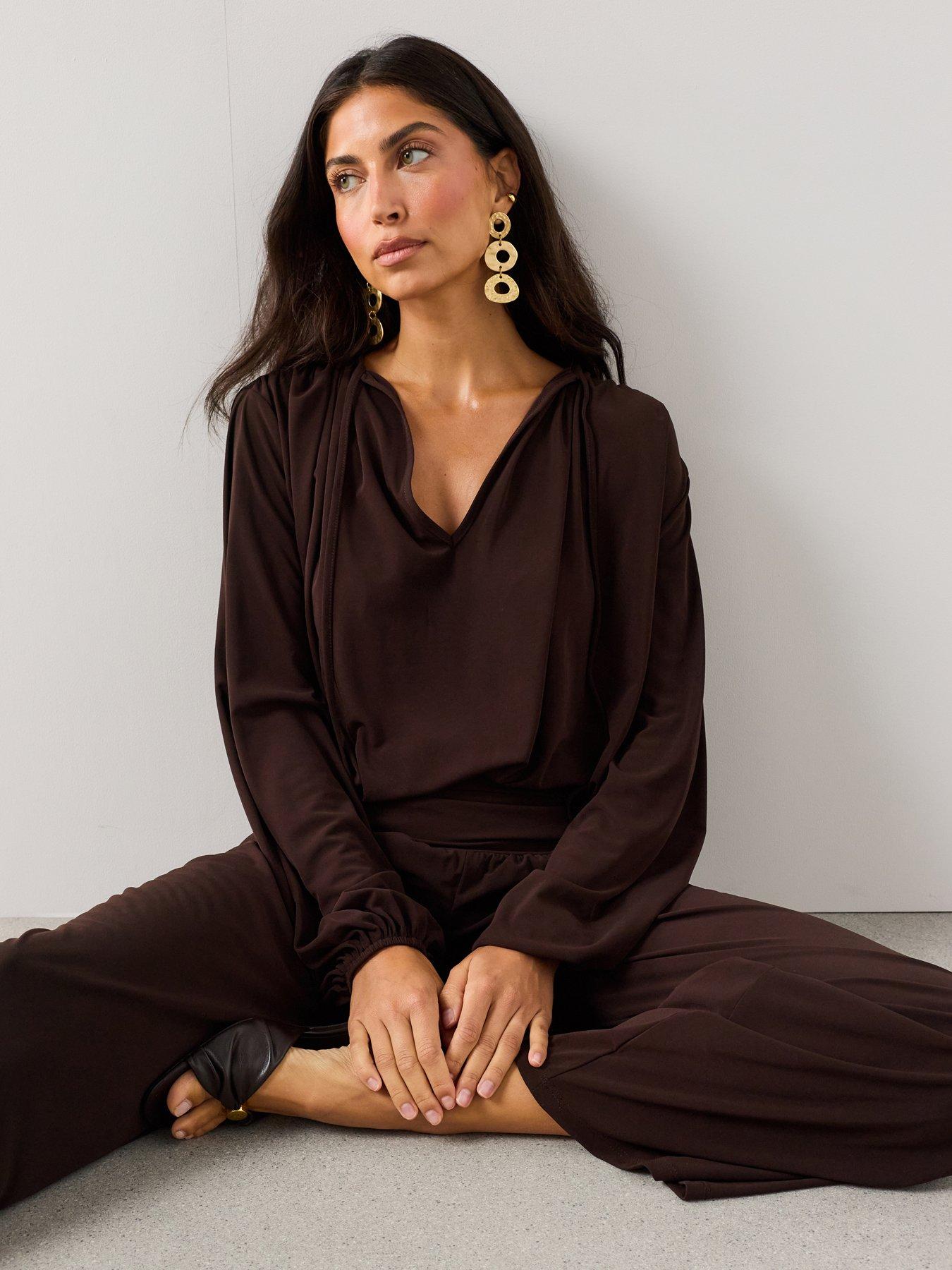 Image 4 of 7 of The Very Collection Bubble Hem Volume Sleeve Co-Ord Top - Brown