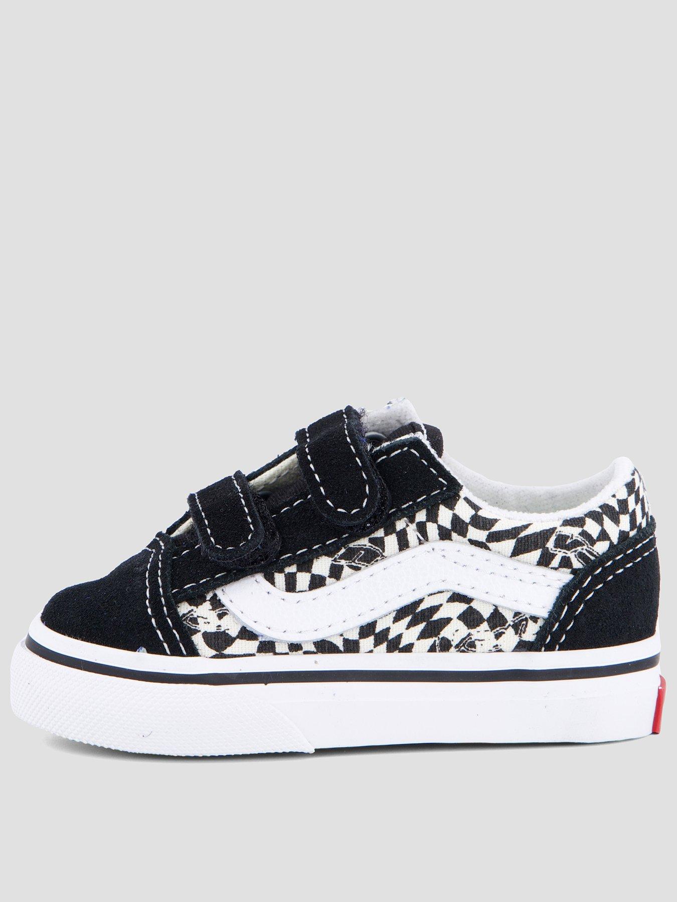 Image 1 of 7 of Vans Toddler Old Skool Trainer - Black