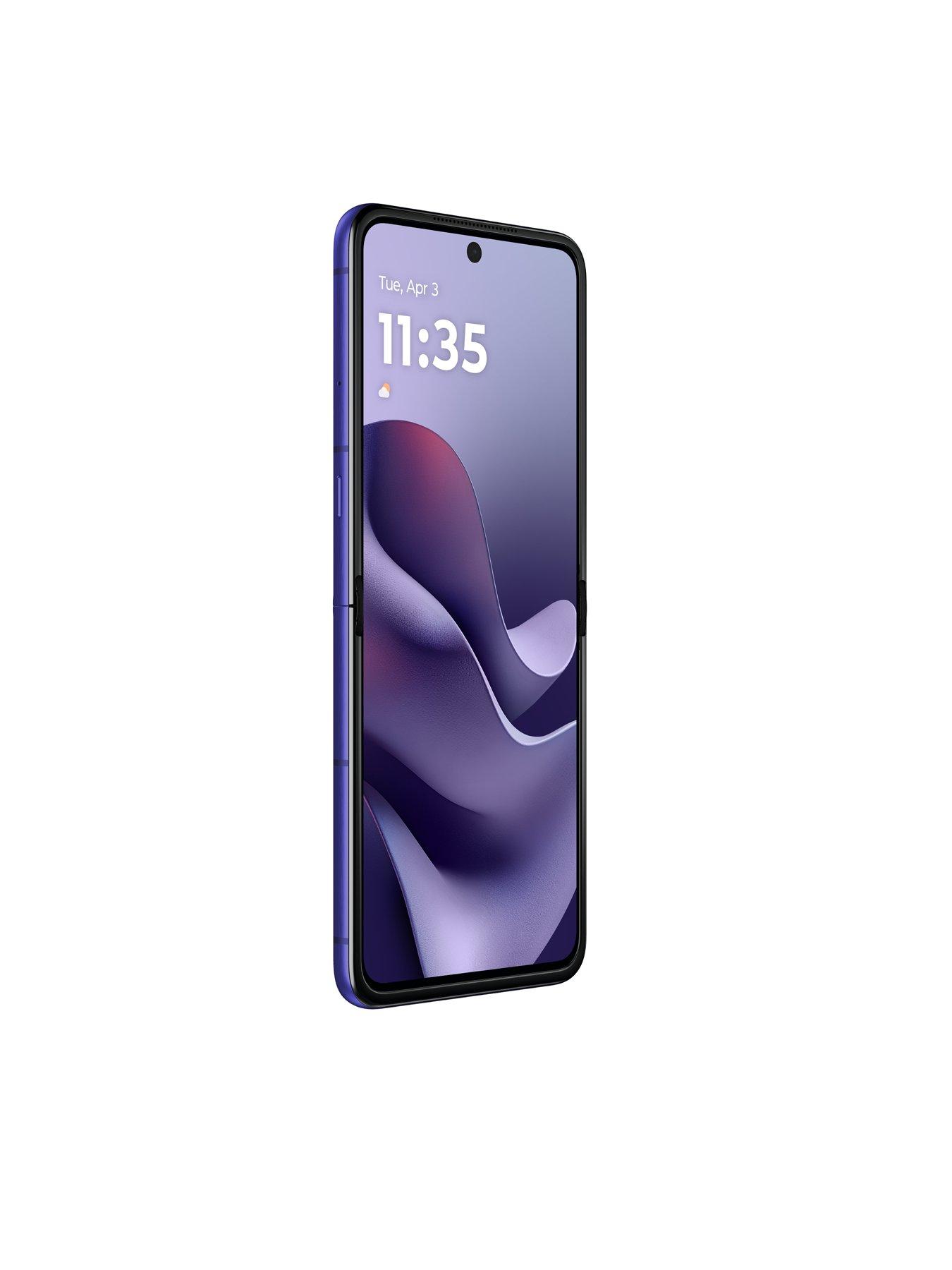 Image 3 of 7 of Motorola Moto Razr70 Ultra, 5G, 512GB - AI Mobile