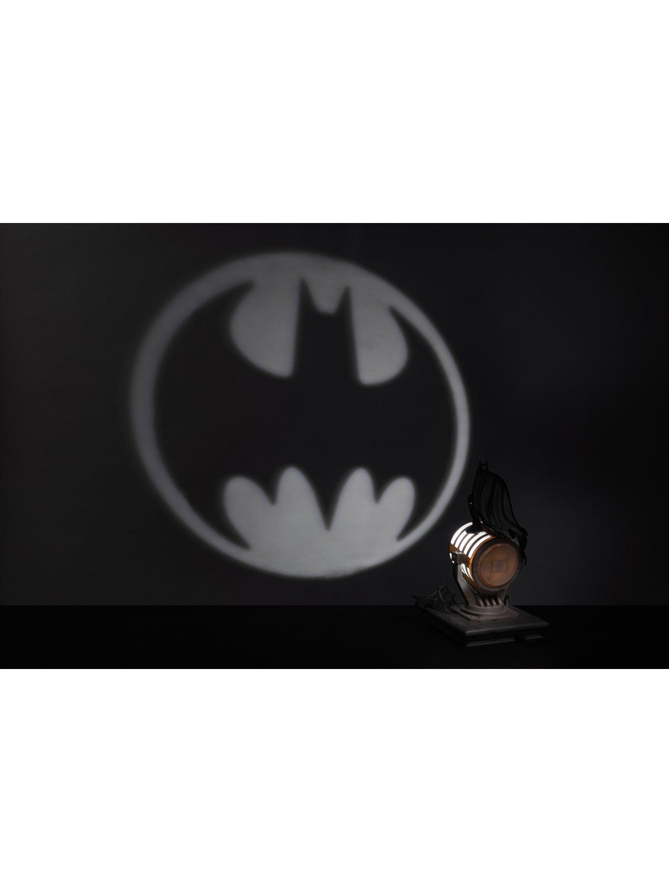 Image 4 of 5 of Batman Batman Figurine Light