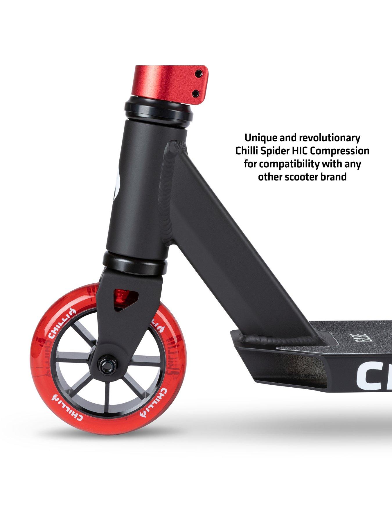 Image 3 of 7 of Micro Scooter Chilli Base S Stunt Scooter: Red