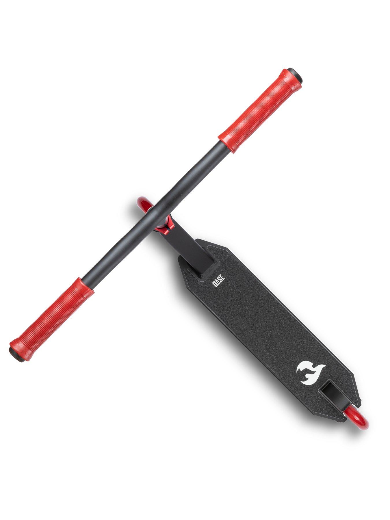 Image 6 of 7 of Micro Scooter Chilli Base S Stunt Scooter: Red