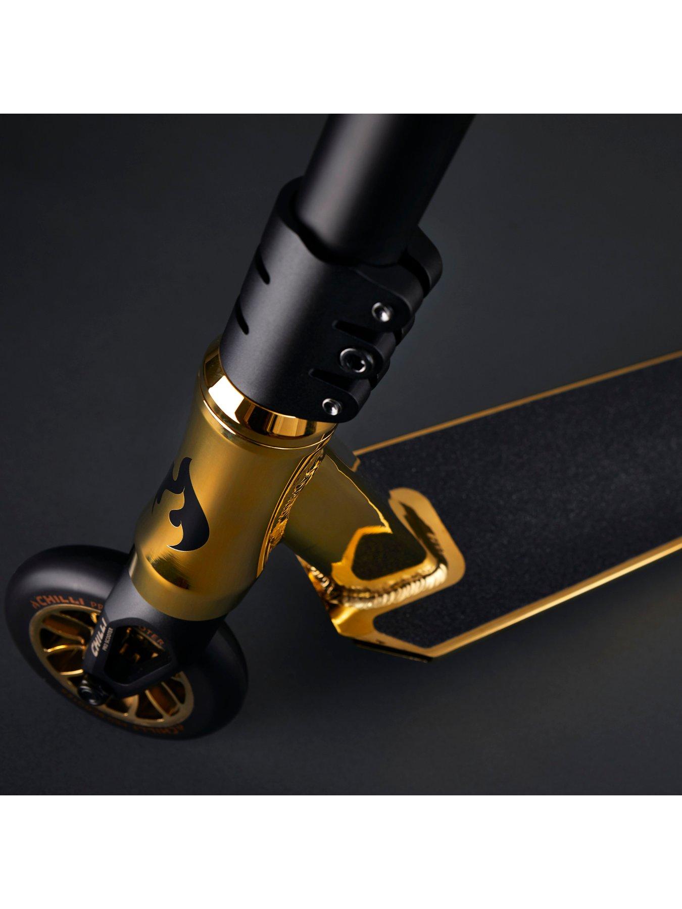 Image 6 of 7 of Micro Scooter Chilli Reaper Stunt Scooter: Gold