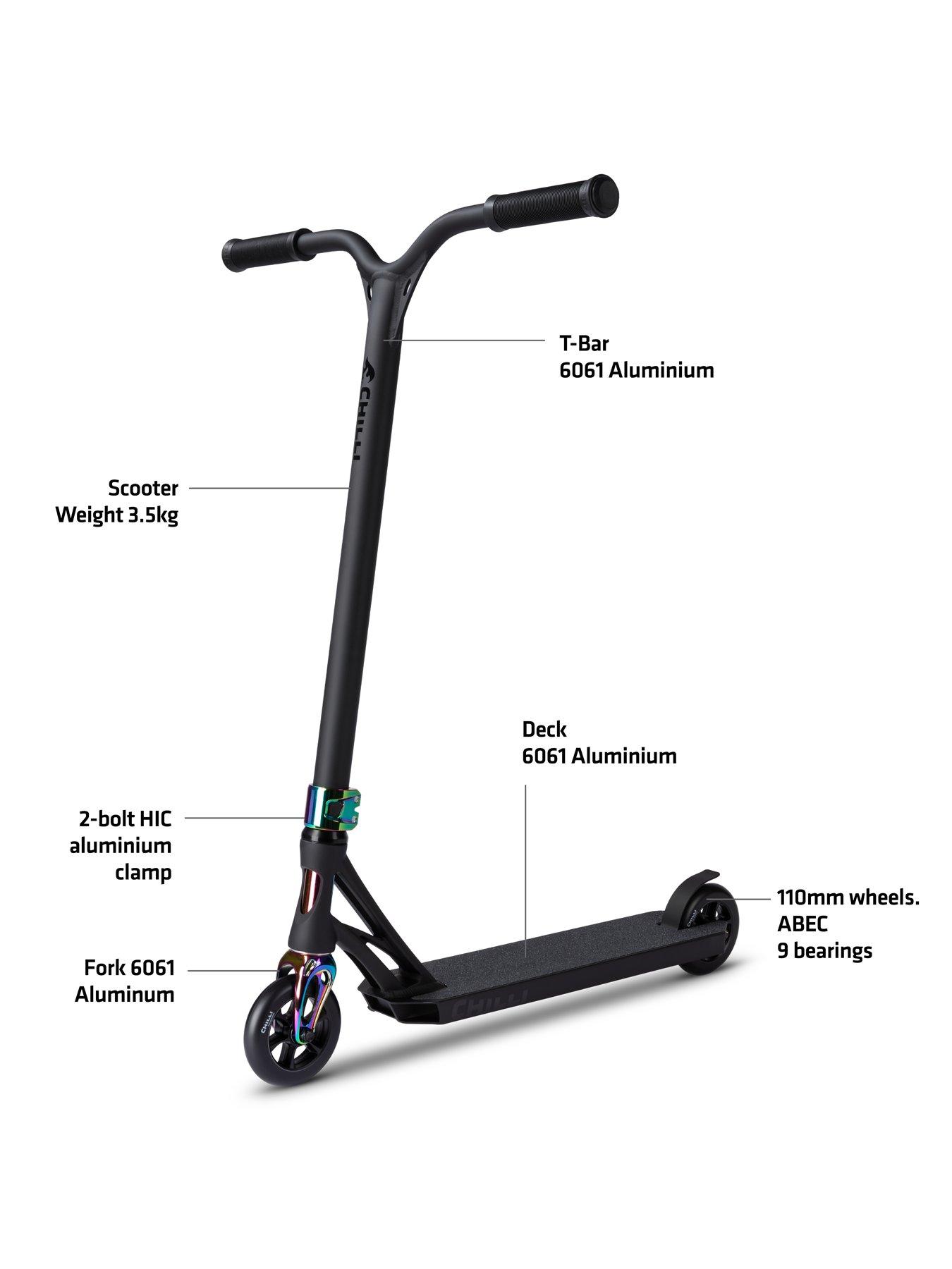 Image 2 of 8 of Micro Scooter Chilli Beast V2 Stunt Scooter: Black Neochrome