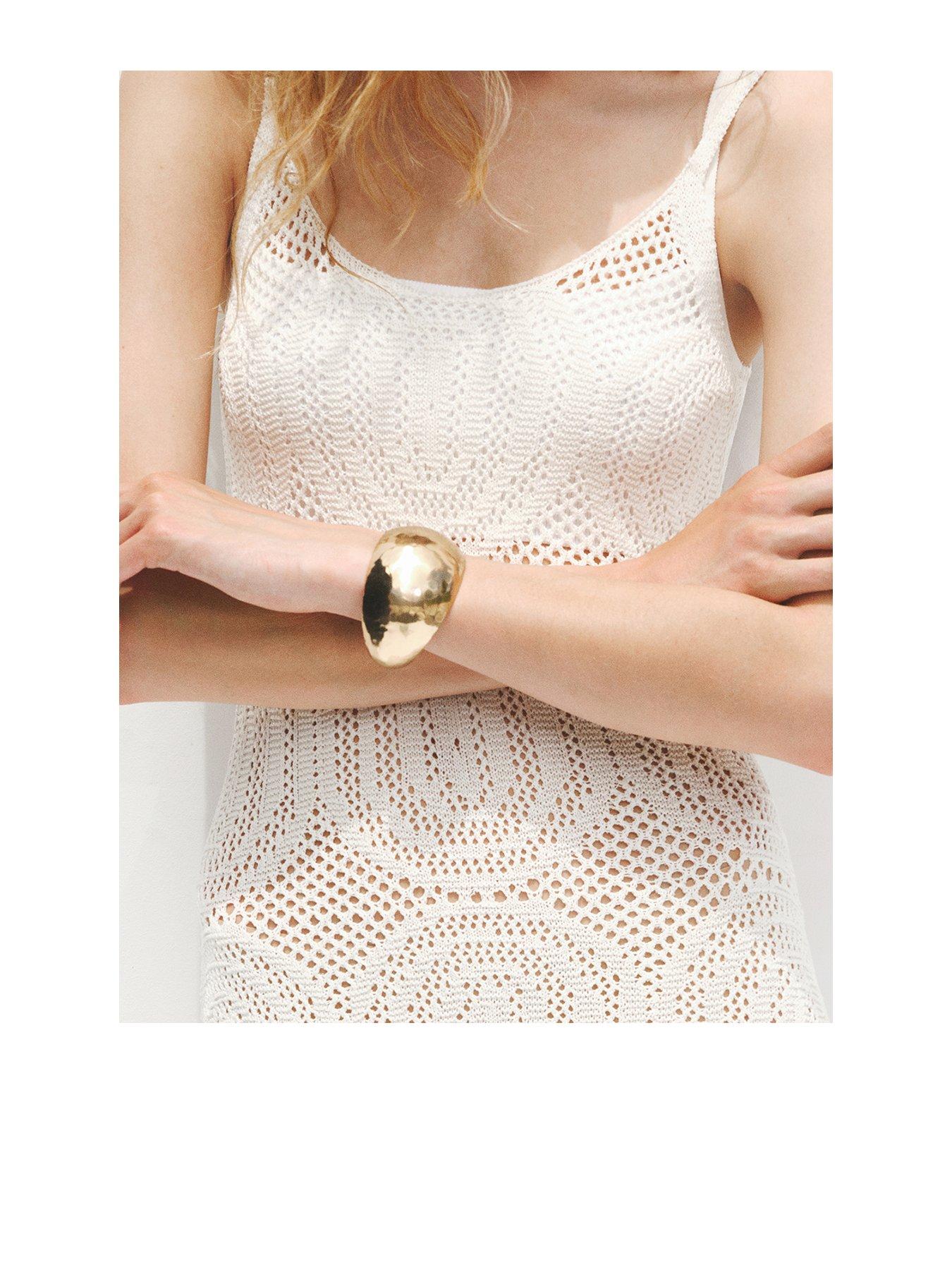 Image 1 of 5 of Mango Metallic Volume Bracelet - Gold
