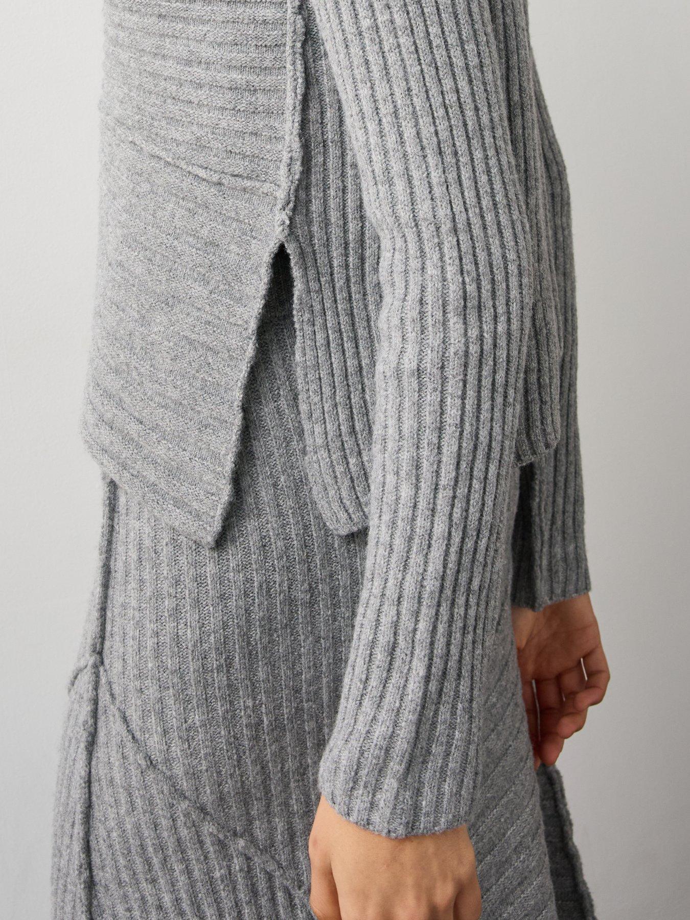 Image 4 of 7 of Michelle Keegan Womens Ribbed Panel Soft Knit Co Ord Jumper&nbsp;- Grey
