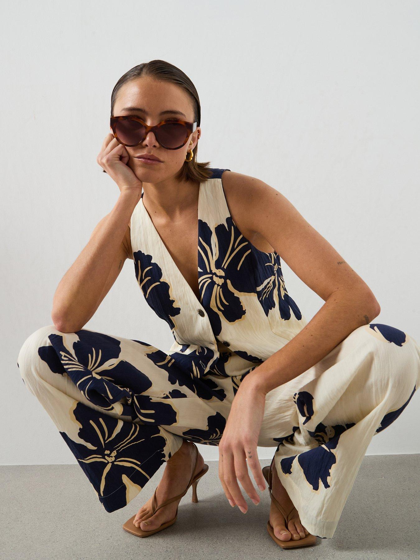 Image 4 of 6 of Mango Floral Print Co-ord Lyocell Vest - White