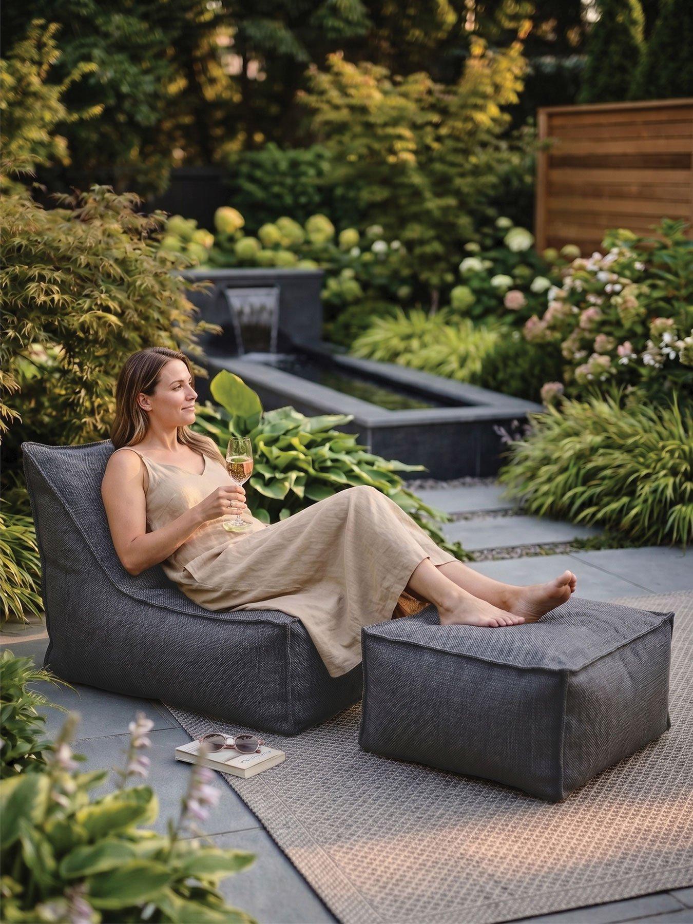 Old Bean Serene Lounger