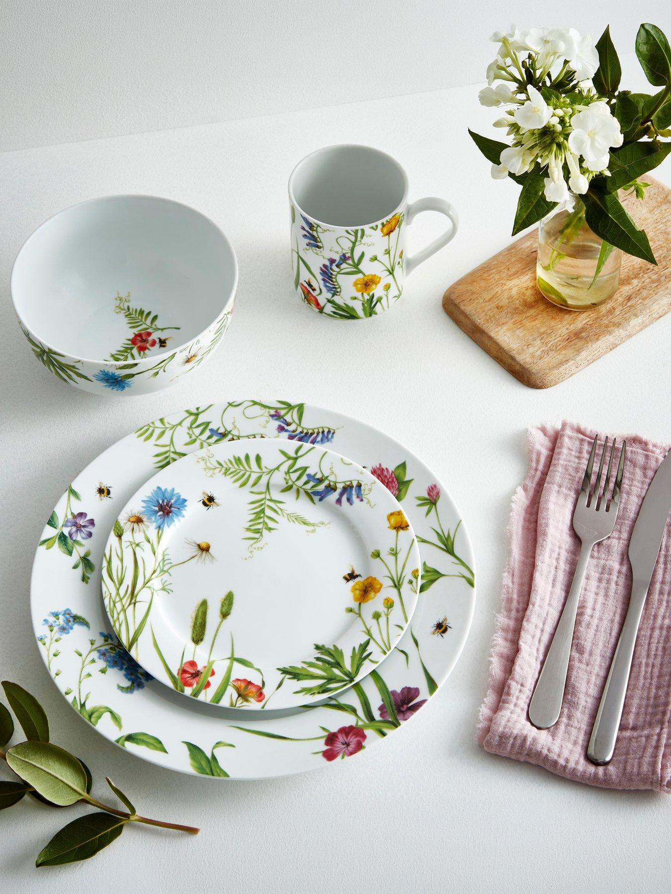 Portmeirion 16 Piece Set – Bumble Bee
