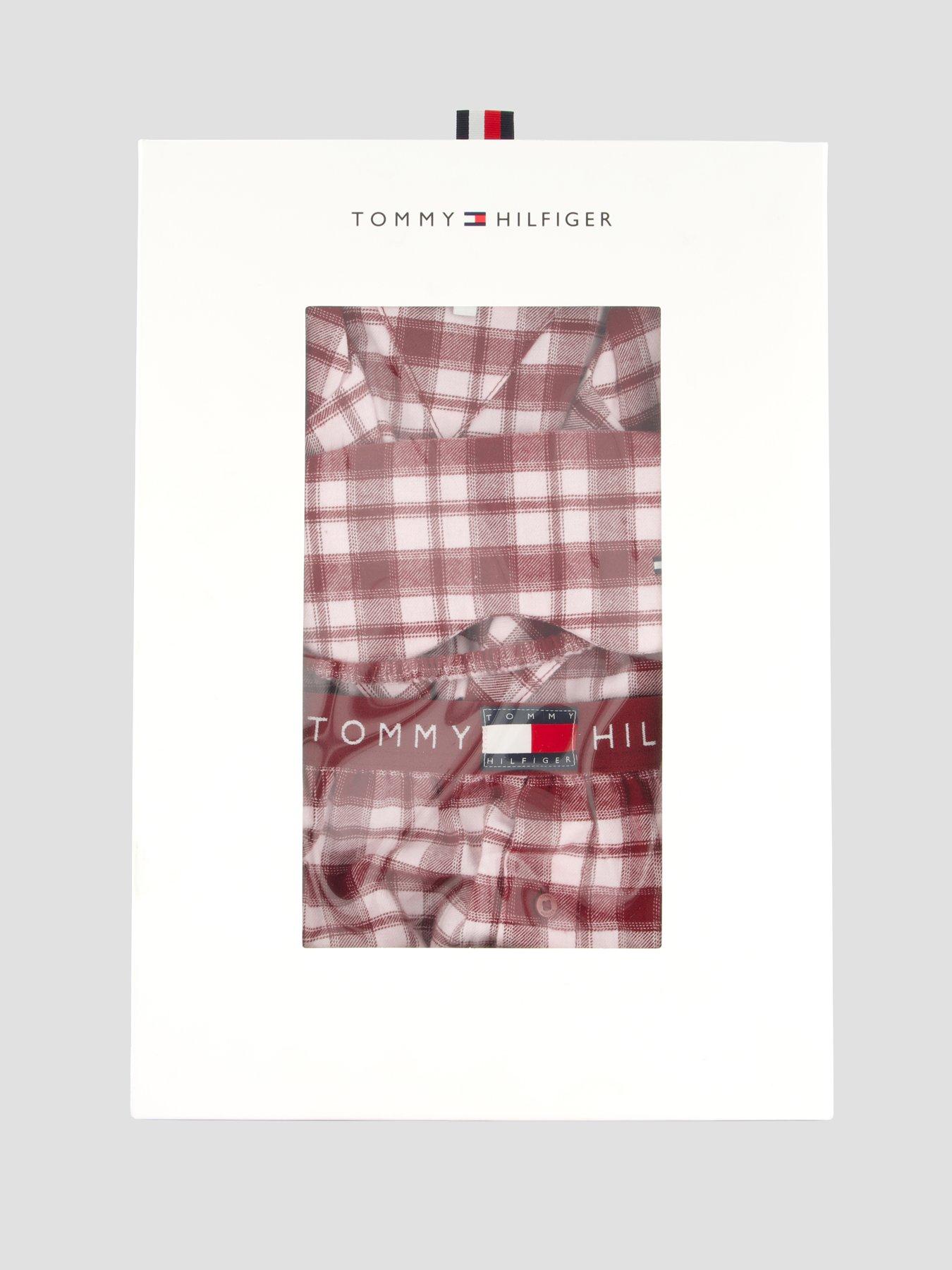 Image 6 of 6 of Tommy Hilfiger Heritage Flannel Pyjama Set And Eye Mask Gift Box - Pink