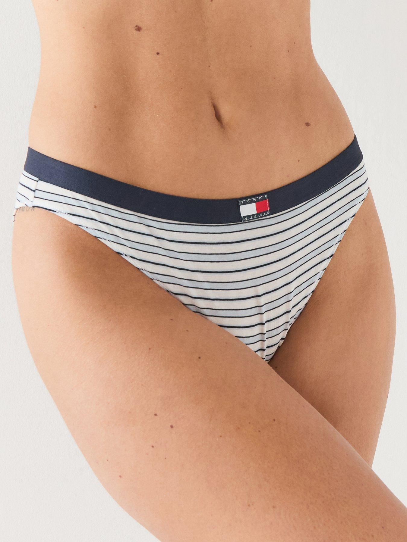 Image 2 of 6 of Tommy Hilfiger 3-pack Heritage Flag Logo Briefs - Multi