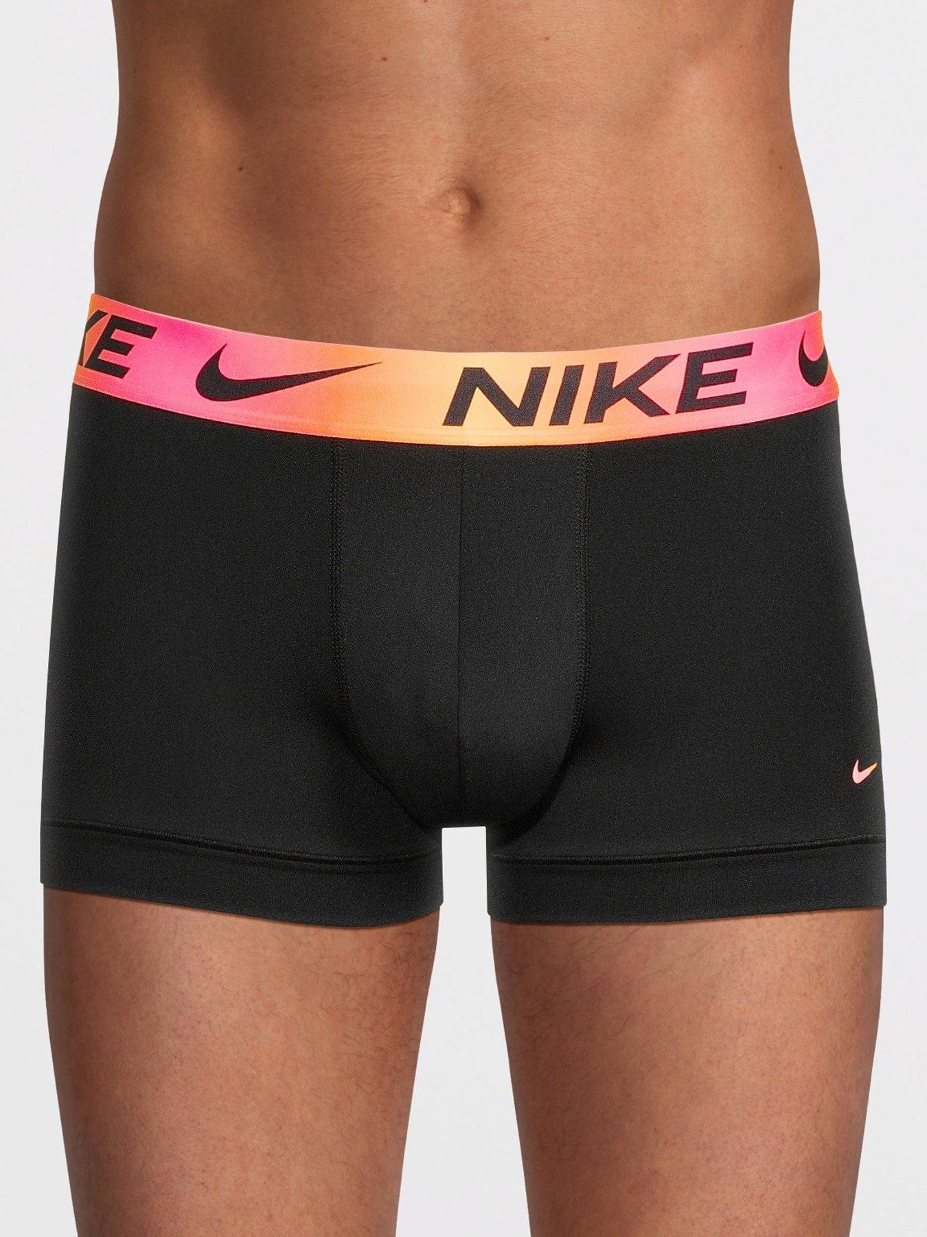 Image 2 of 4 of Nike Nike Essential Micro Fibre 3 Pack Trunks - Black