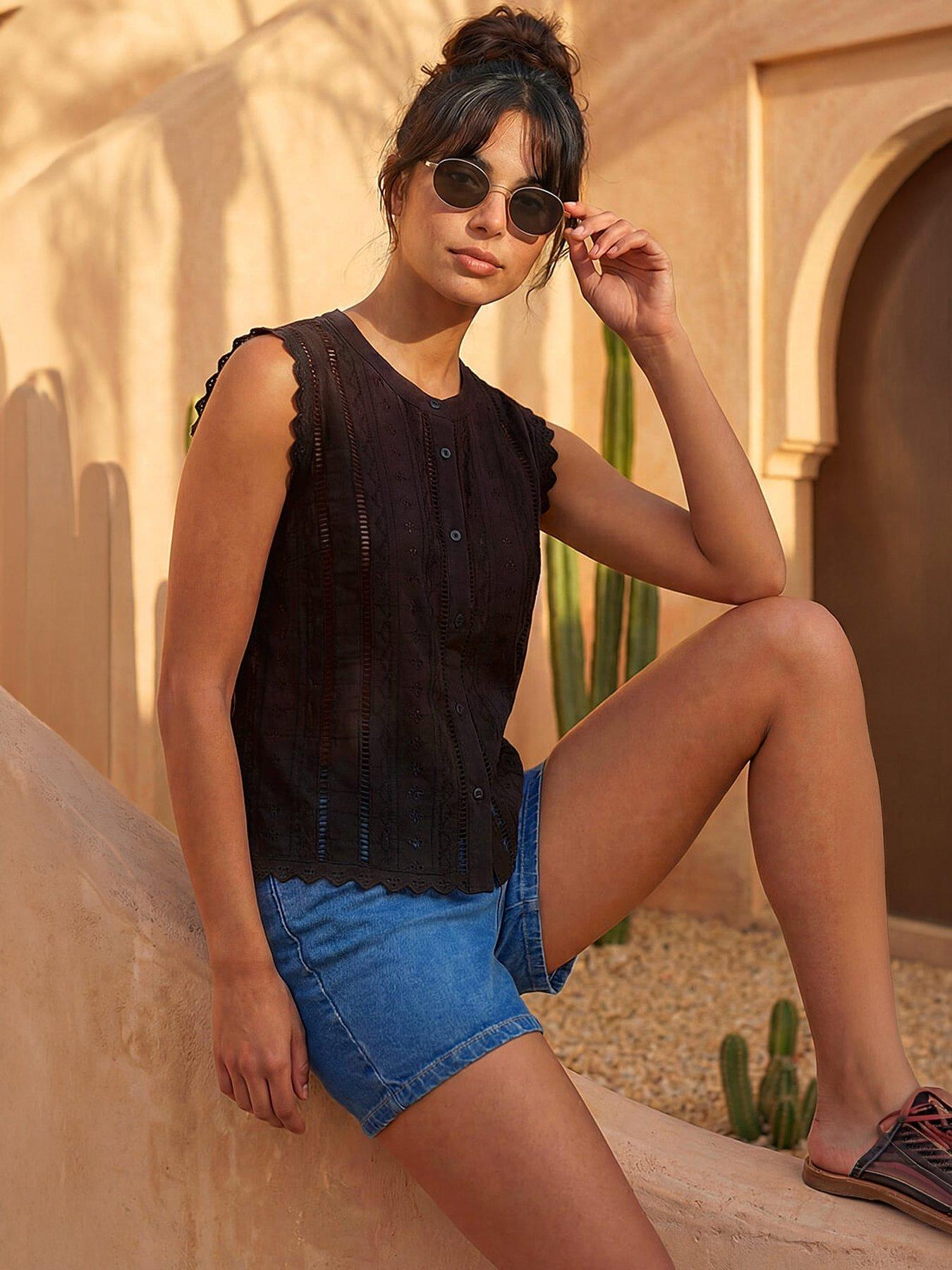 Roman Dusk Embroidered Cotton Scallop Blouse