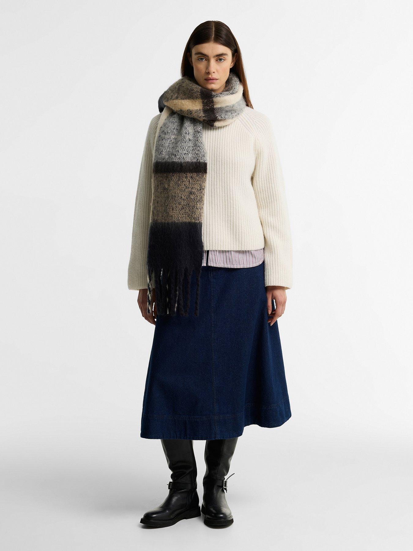 Image 2 of 3 of Barbour Womens Isla Boucle Tartan Long Scarf - Brown