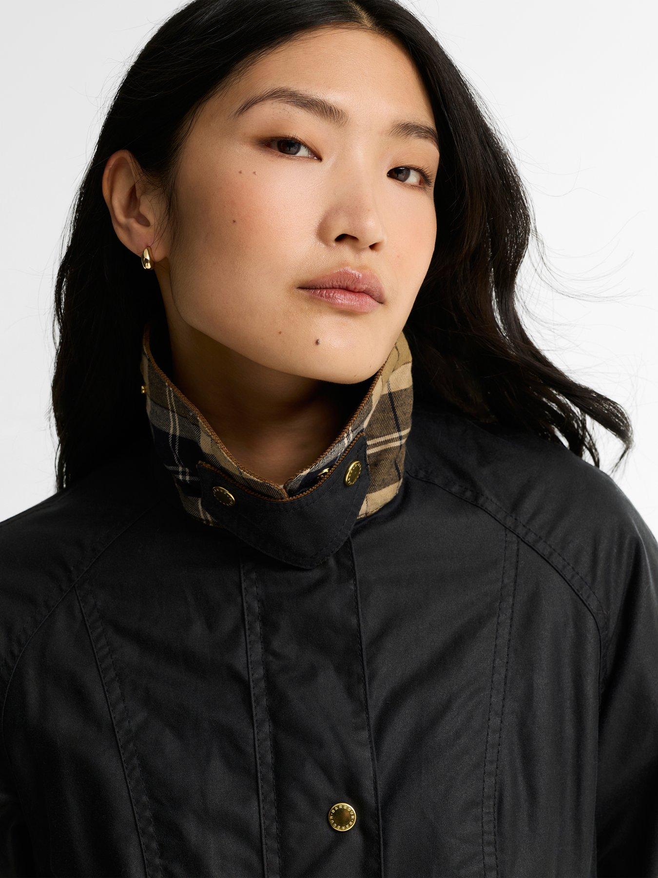 Image 5 of 6 of Barbour Icons Beadnell Wax Jacket