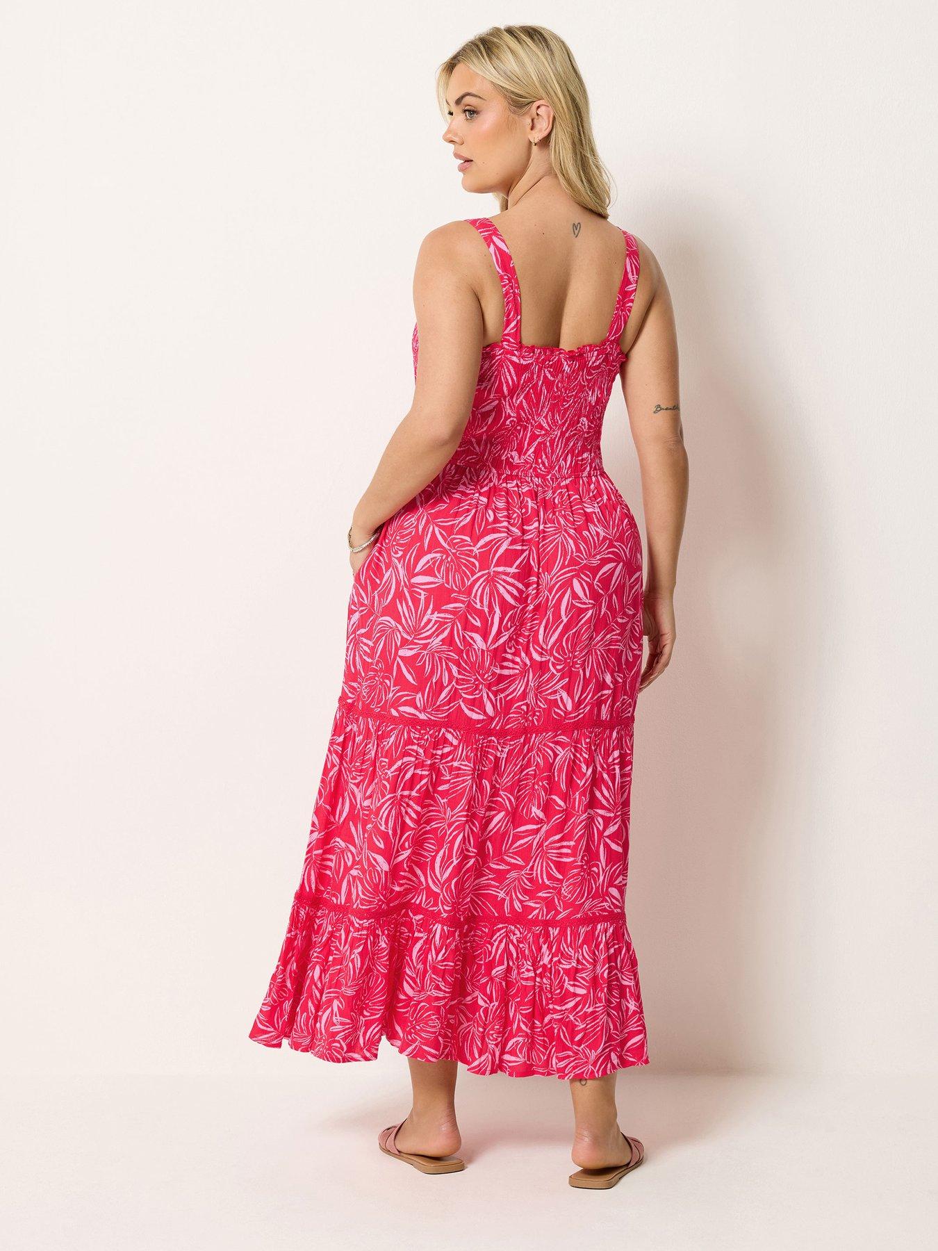 Image 2 of 4 of Yours Curve Leaf Print Tiered Maxi Dress - Red