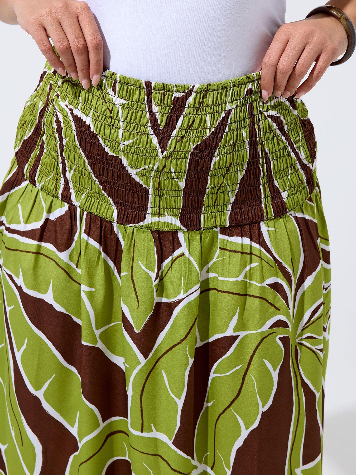 Image 4 of 4 of Yours Curve Palm Leaf Skirt - Green