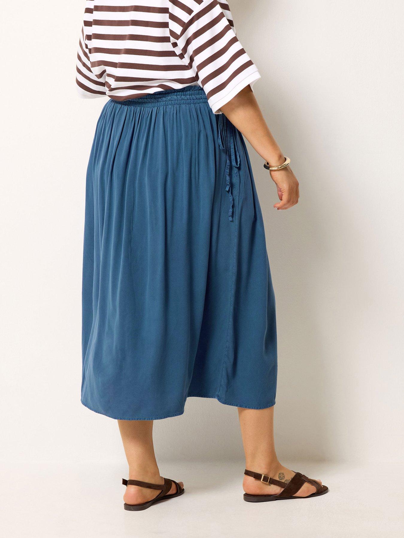 Image 2 of 4 of Yours Curve Chambray Midi Skirt - Blue