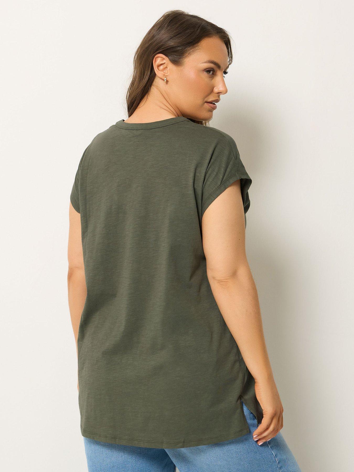 Image 2 of 4 of Yours Curve Stud Pocket T-Shirt - Green