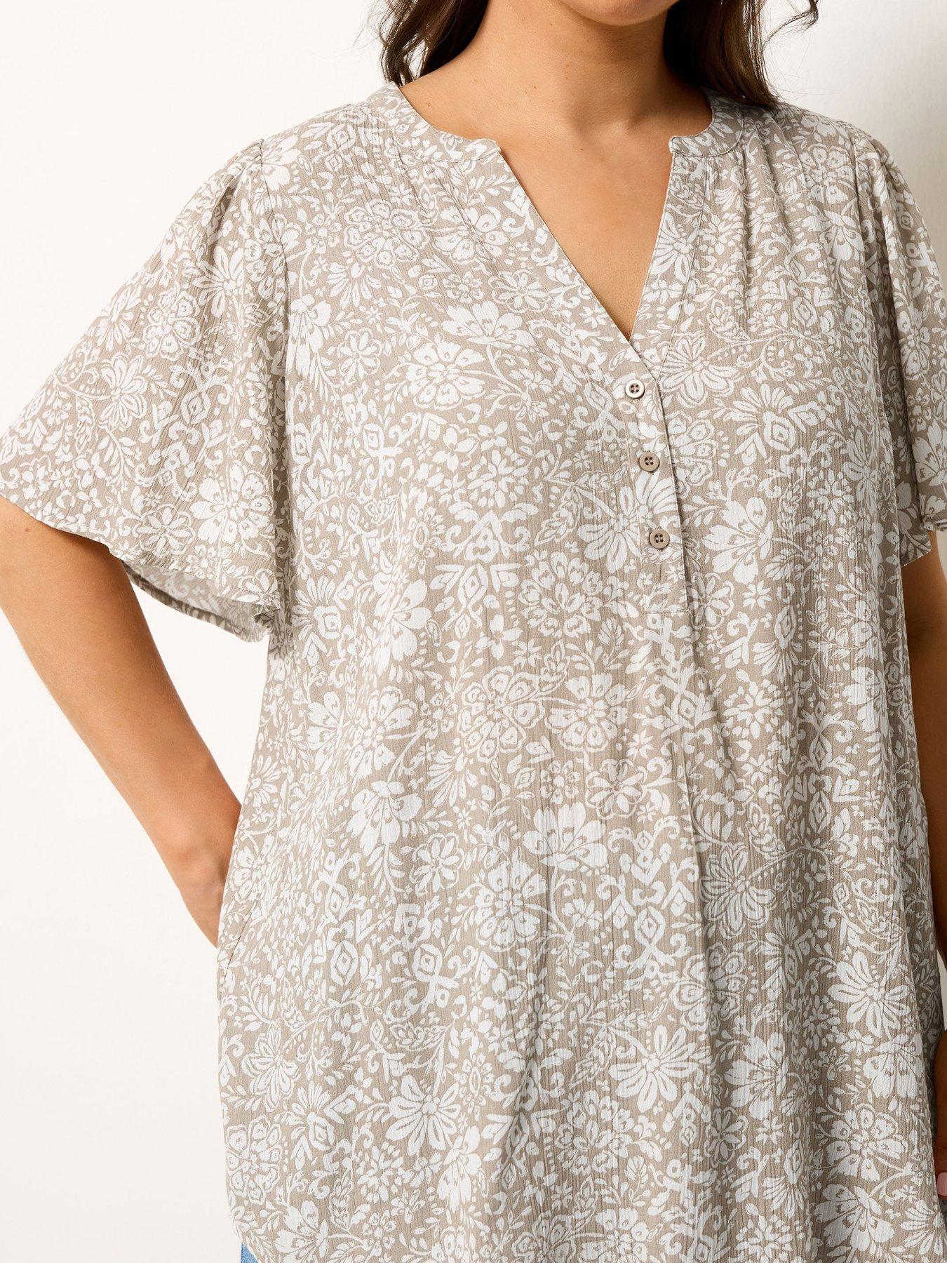 Image 4 of 4 of Yours Curve Printed Crinkle Notchneck Blouse - Cream