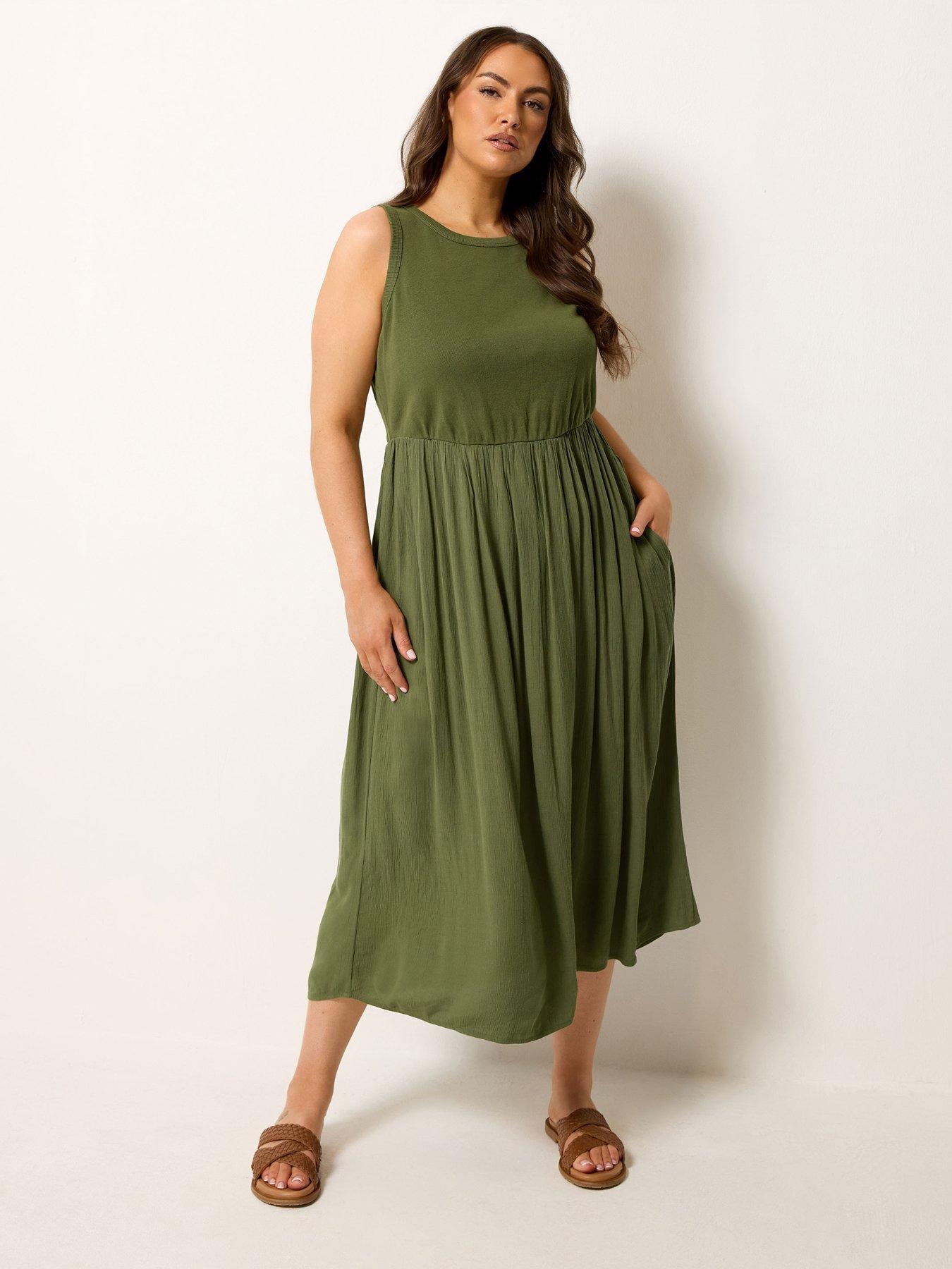 Image 3 of 4 of Yours Curve Mixed Midaxi Dress Green