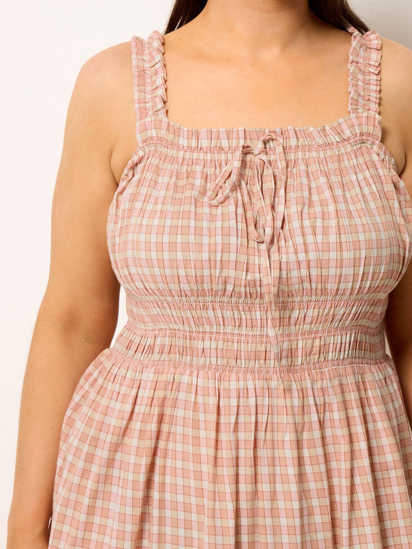 Image 4 of 4 of Yours Curve Gingham Milkmaid Dress - Pink