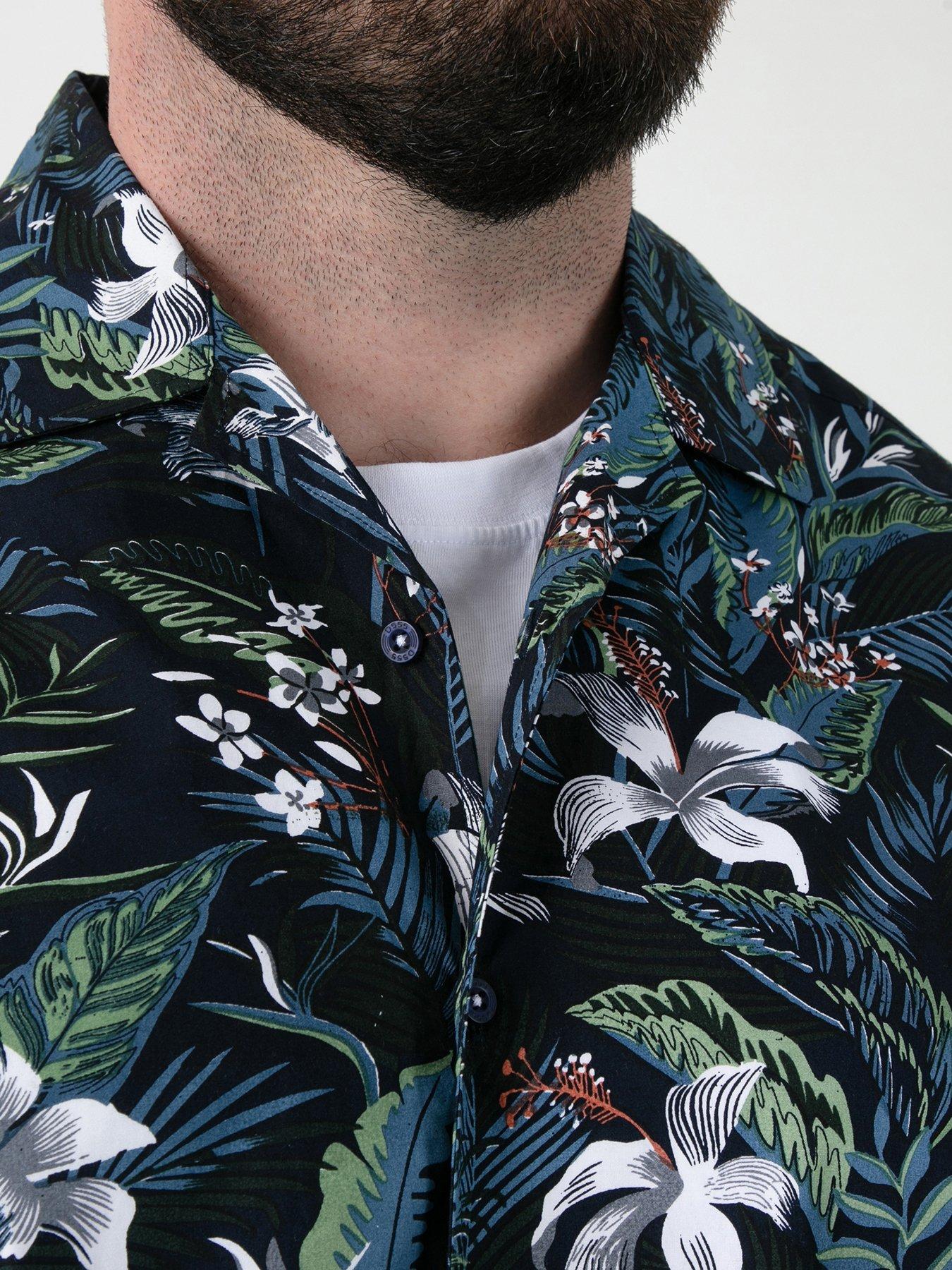 Image 4 of 6 of D555 Hawaiian Printed Cuban Collar Resort Short Sleeve Shirt - Blue