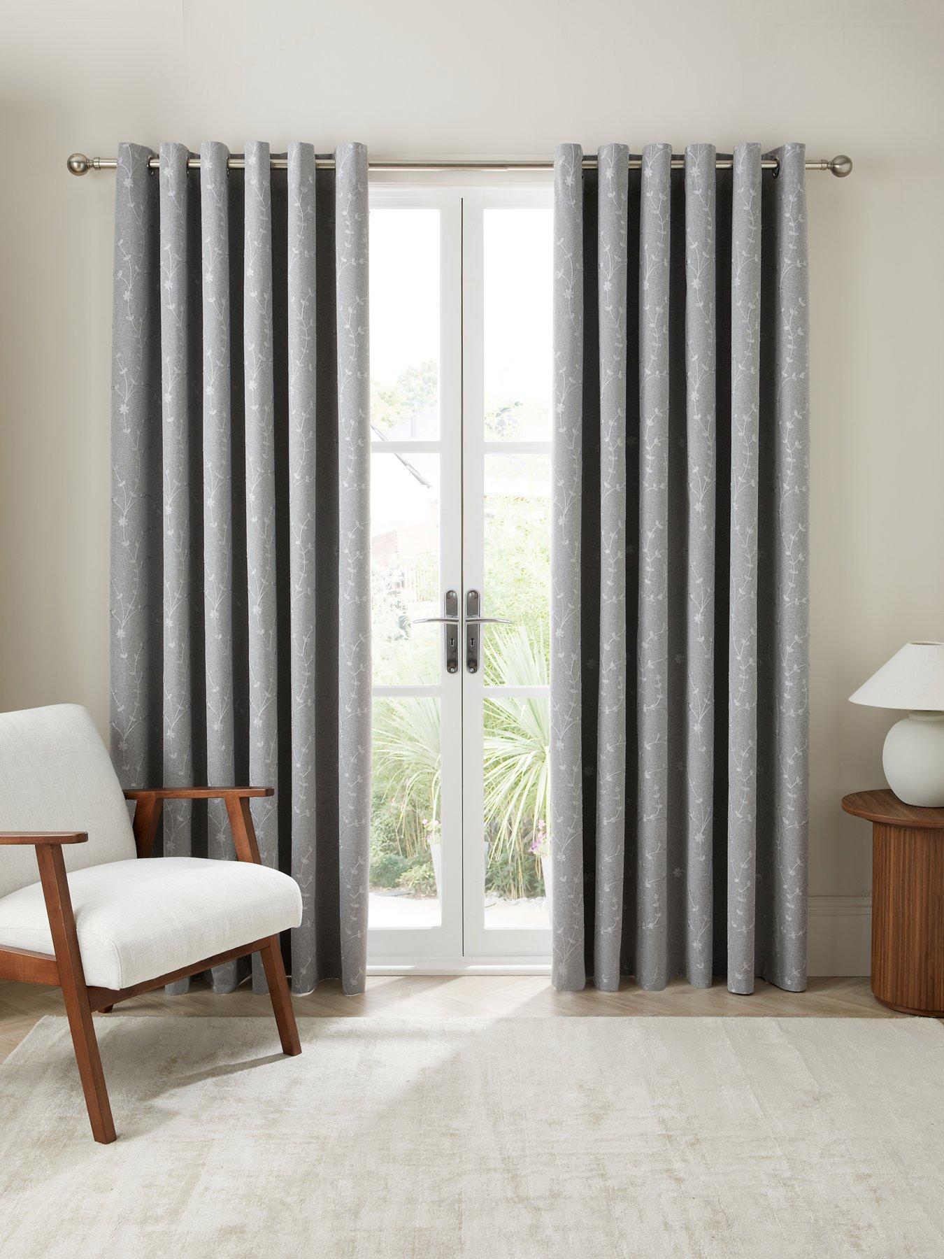 The Very Collection Copenhagen Blackout Eyelet 46x54