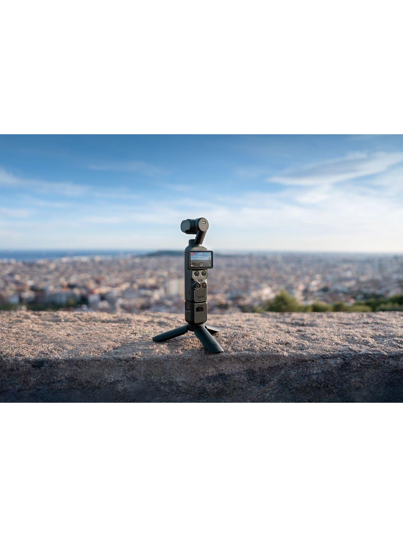 Image 7 of 8 of DJI Osmo Pocket 4 Creator Combo