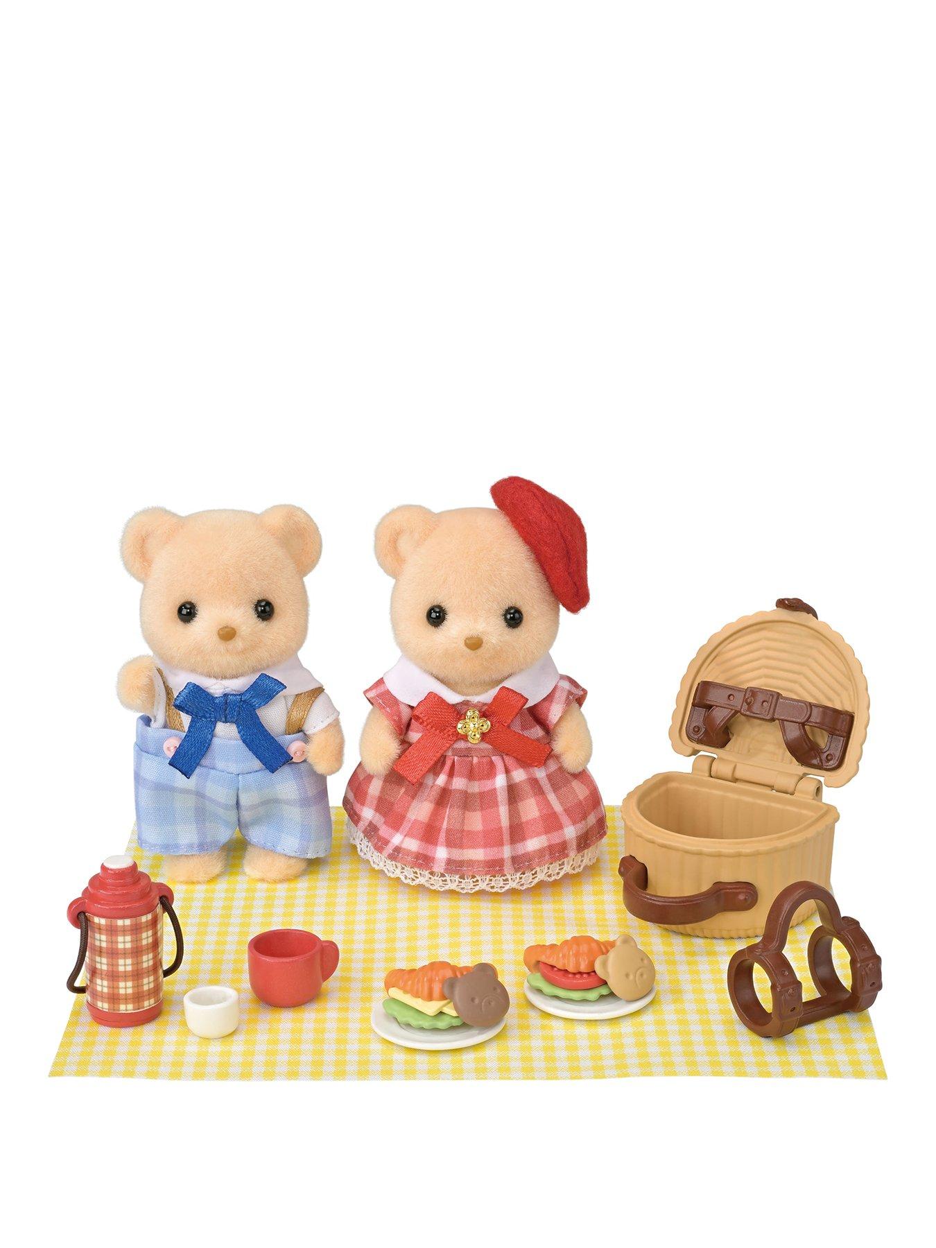 Image 1 of 4 of Sylvanian Families Biscuit Bear Sister &amp; Brother - Delicious Picnic-