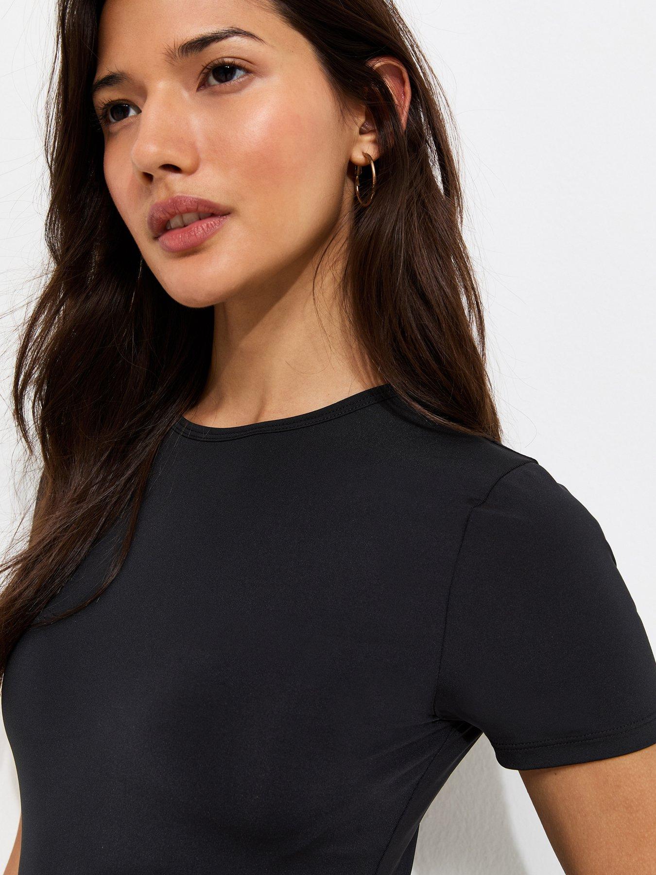 Image 4 of 5 of New Look Slinky Jersey Crew Neck T-Shirt - Black