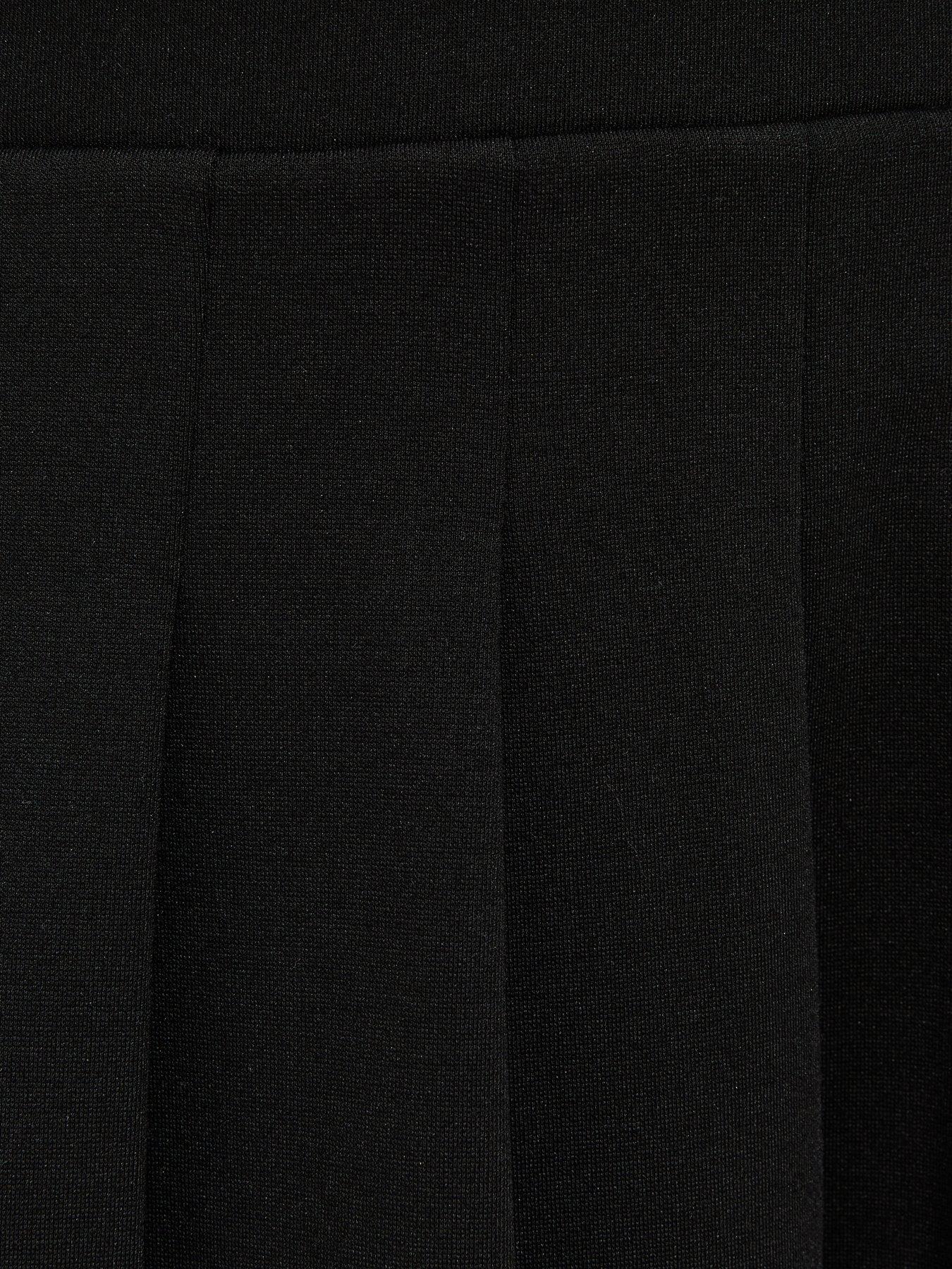 Image 5 of 5 of New Look Ponte Knife Pleat Mini Skirt - Black