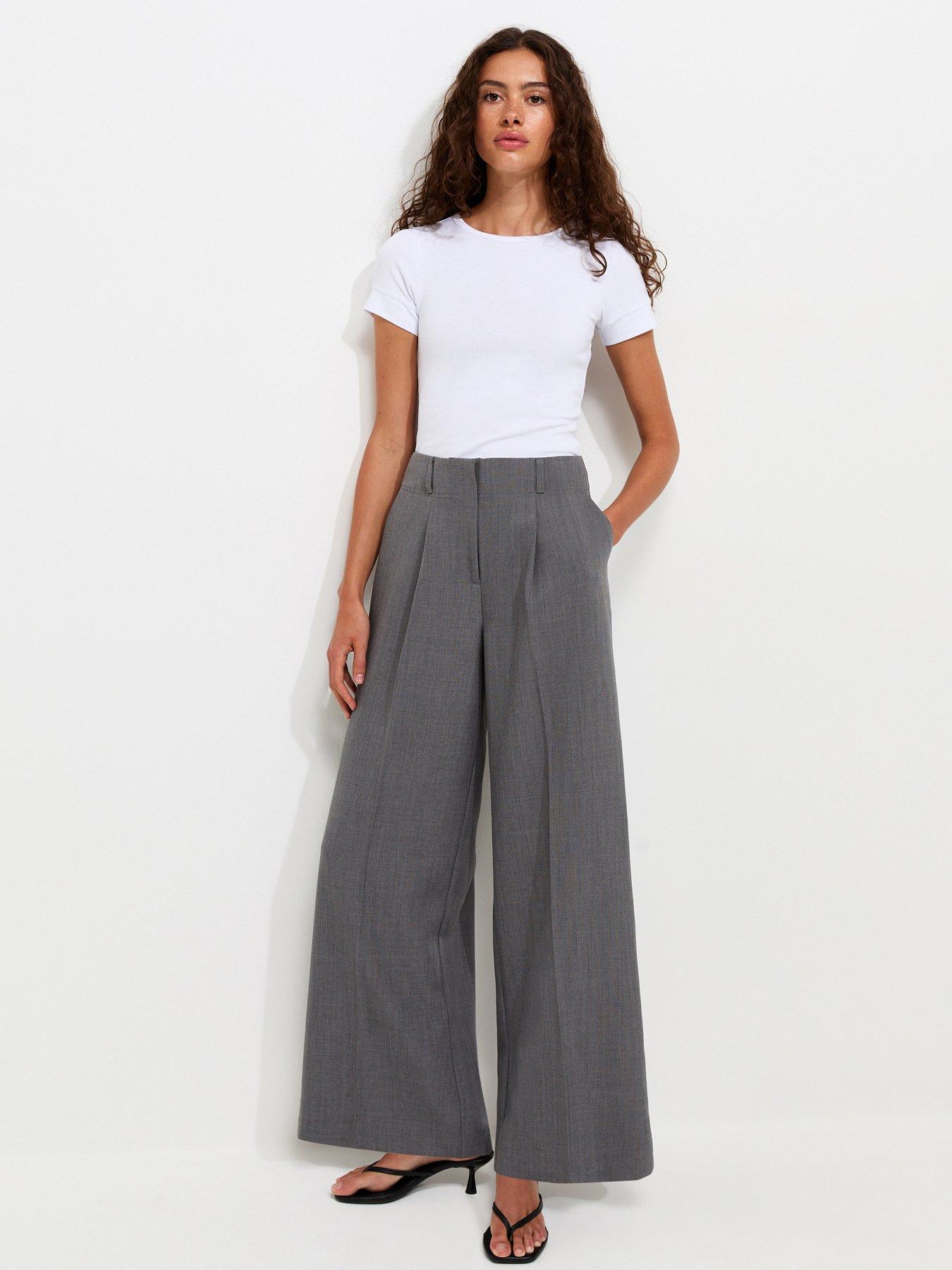 New Look Pleated Tailored Wide Leg Trousers - Grey