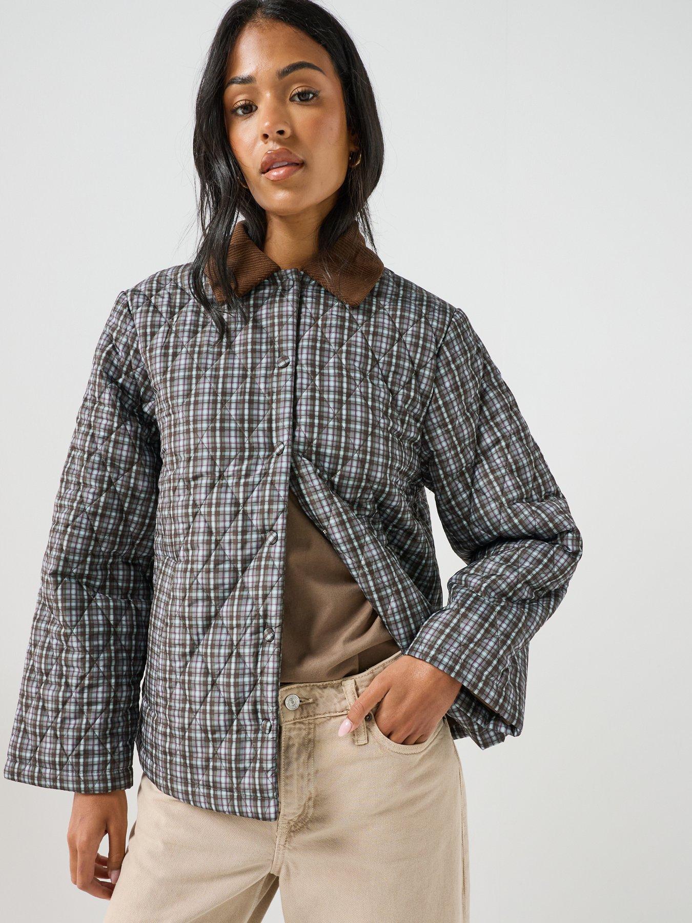 Image 4 of 5 of PIECES Alma Lightweight Quilted Jacket
