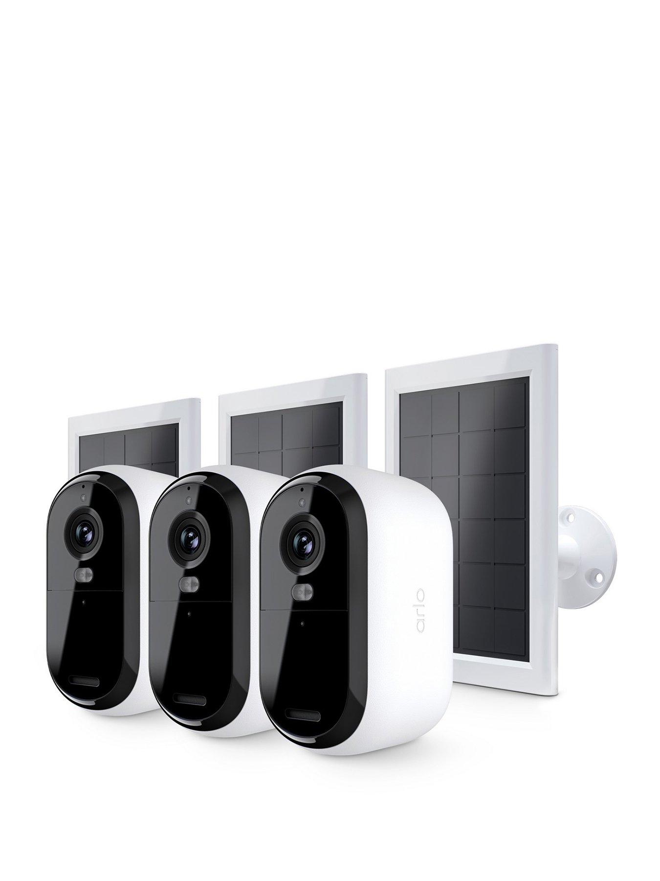Arlo Essential 3 2K Outdoor 3 Cameras With 3 Solar Panel Kit