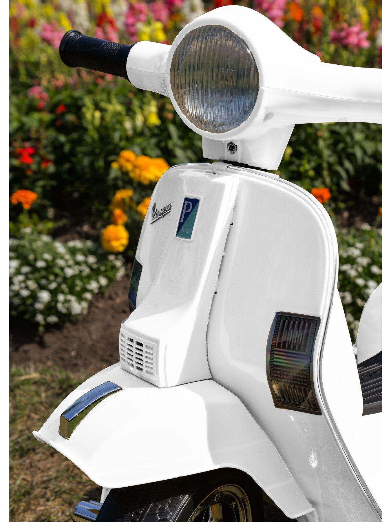 Image 3 of 7 of MoVe 6V Vespa