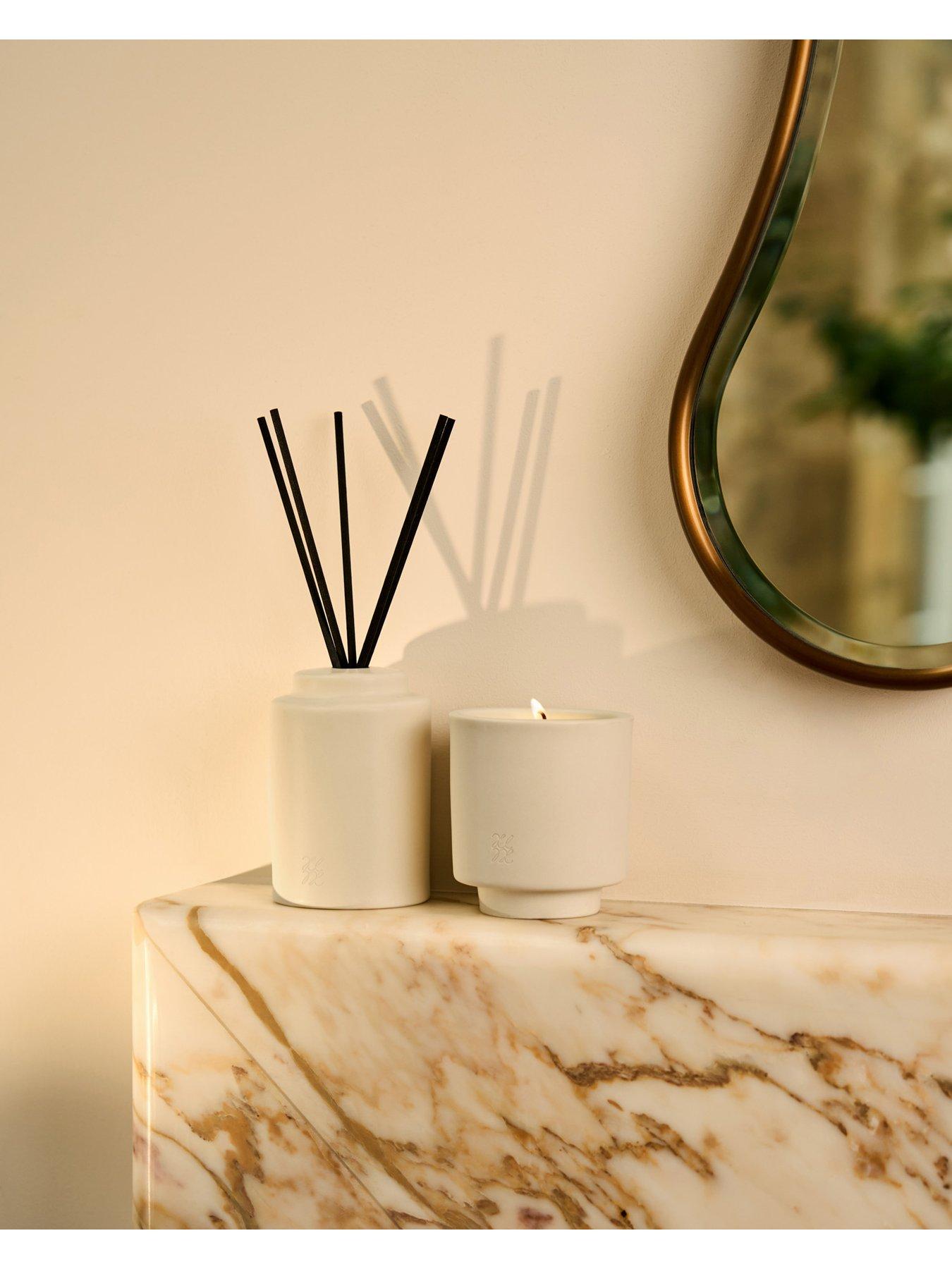 Image 2 of 6 of Katie Loxton CERAMIC SENTIMENT REED DIFFUSER , Fabulous Friend , 8.2cm x 6.4cm x 6.4cm