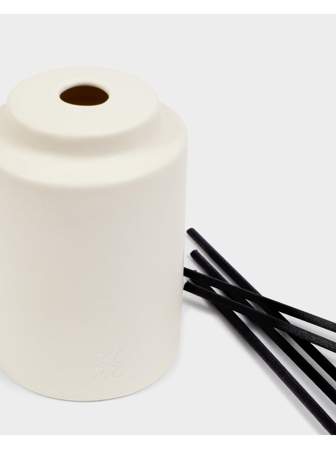 Image 4 of 6 of Katie Loxton CERAMIC SENTIMENT REED DIFFUSER , Fabulous Friend , 8.2cm x 6.4cm x 6.4cm